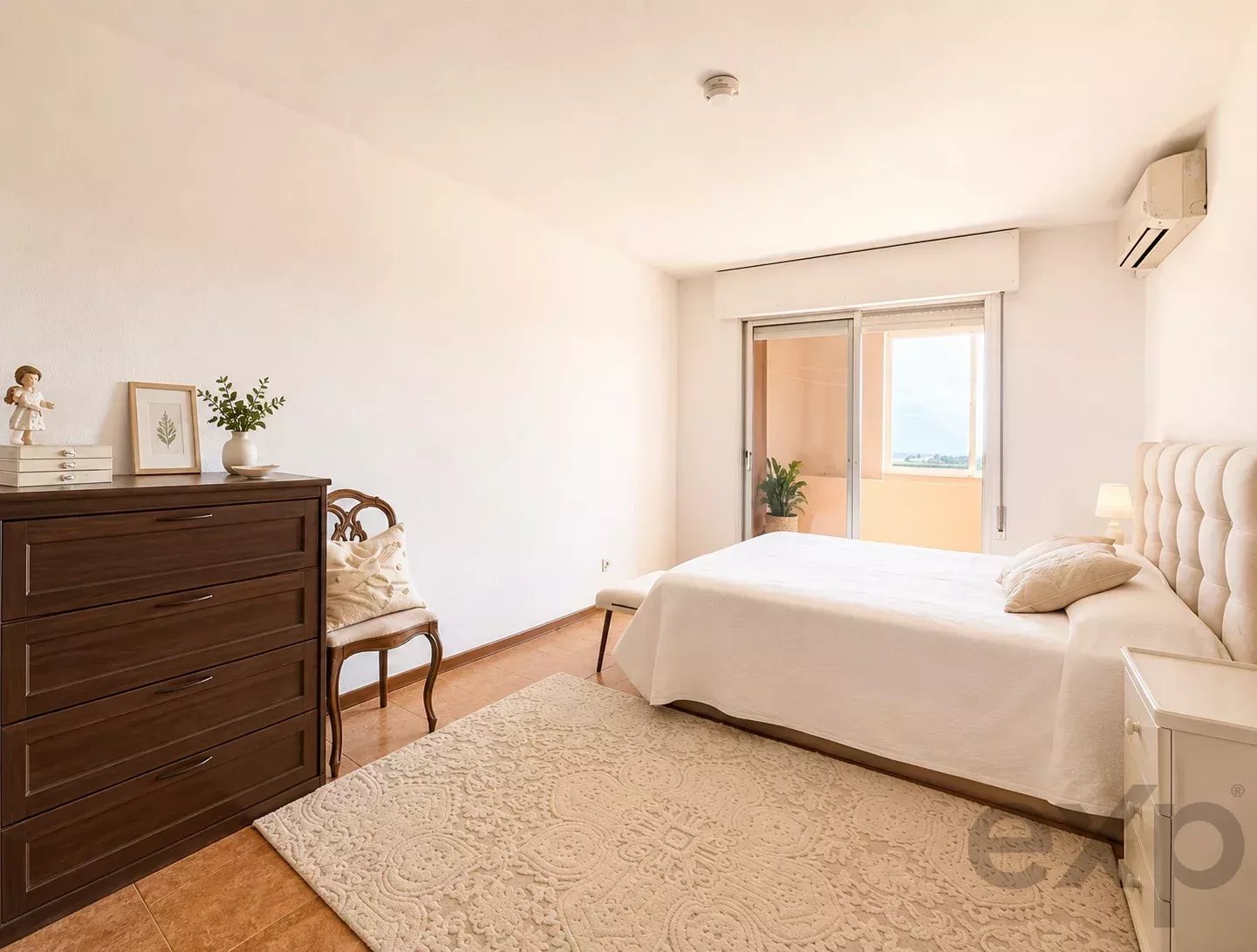 Elegant 3‑bedroom apartment with panoramic view over the Ria Formosa 87132821 image 10