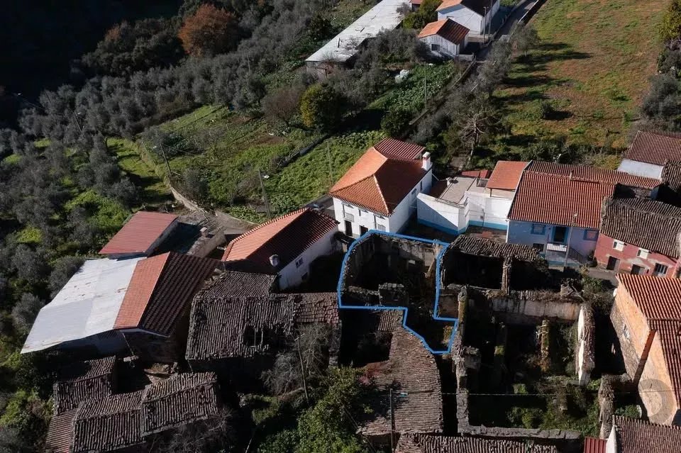 Ruína em Xisto com Pátio – A Apenas 5 Minutos de Góis