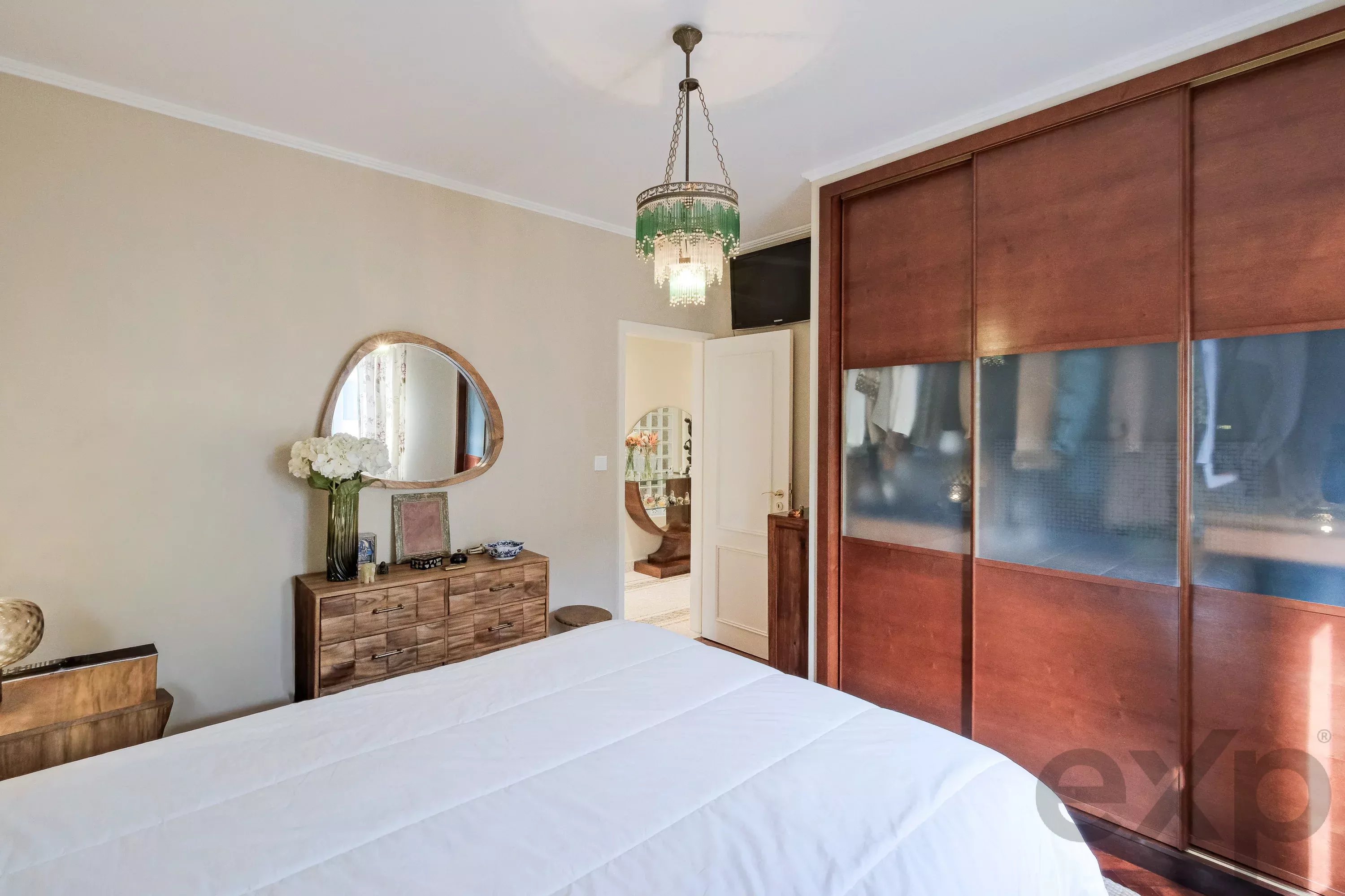 Single‑storey T2+1 house with terrace and annex including a bedroom, Lisbon, Campolide 87145582 image 11