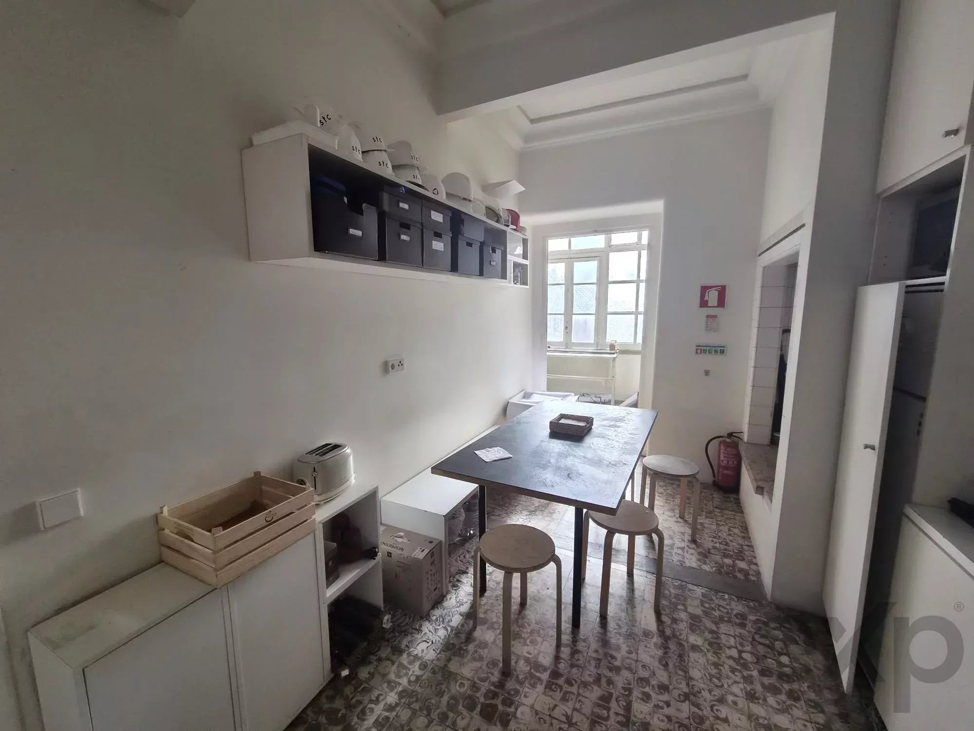 Office with 208m2 in Lisbon, Santos 4