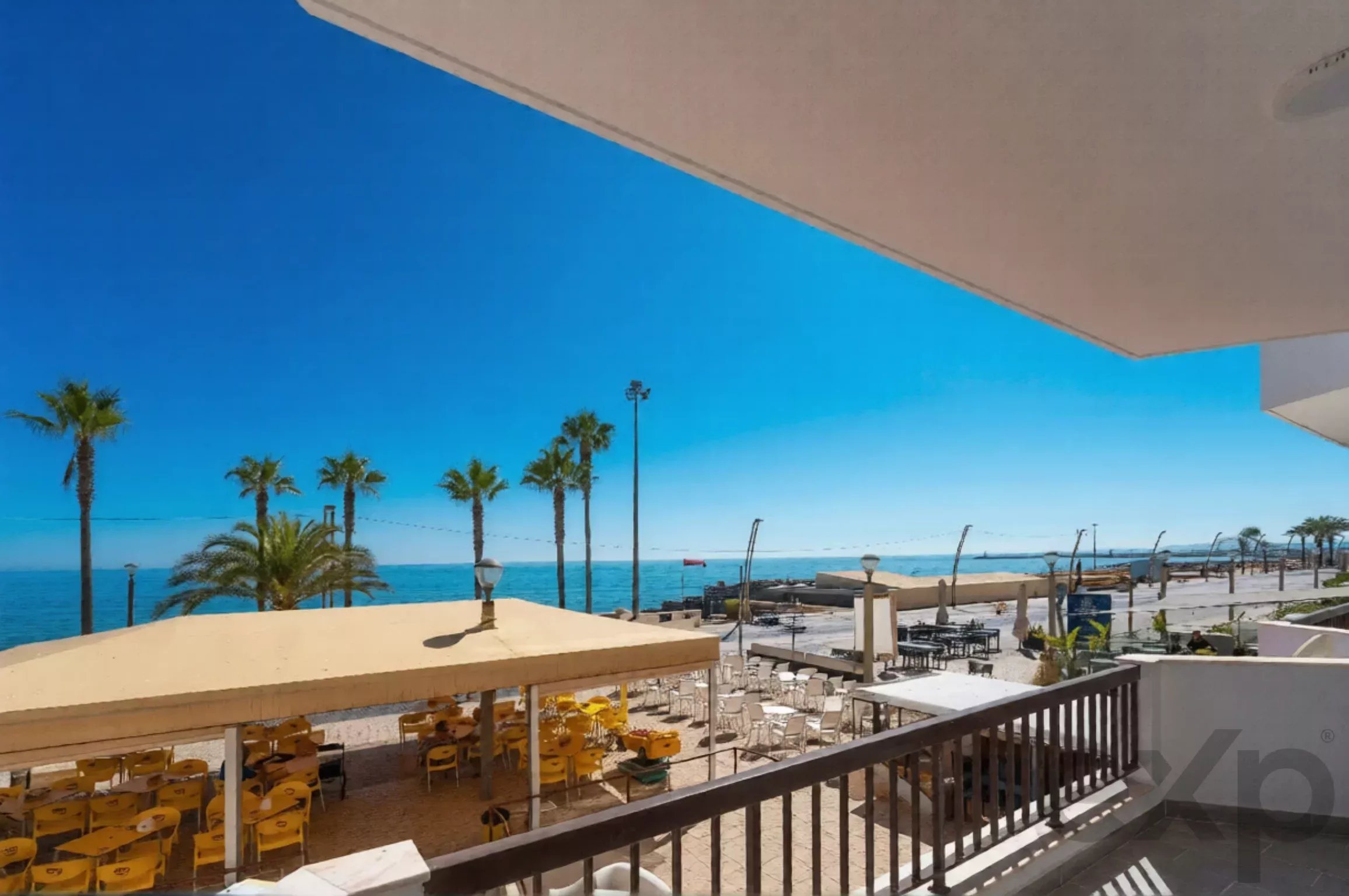 Moderno apartamento à beira-mar em Quarteira