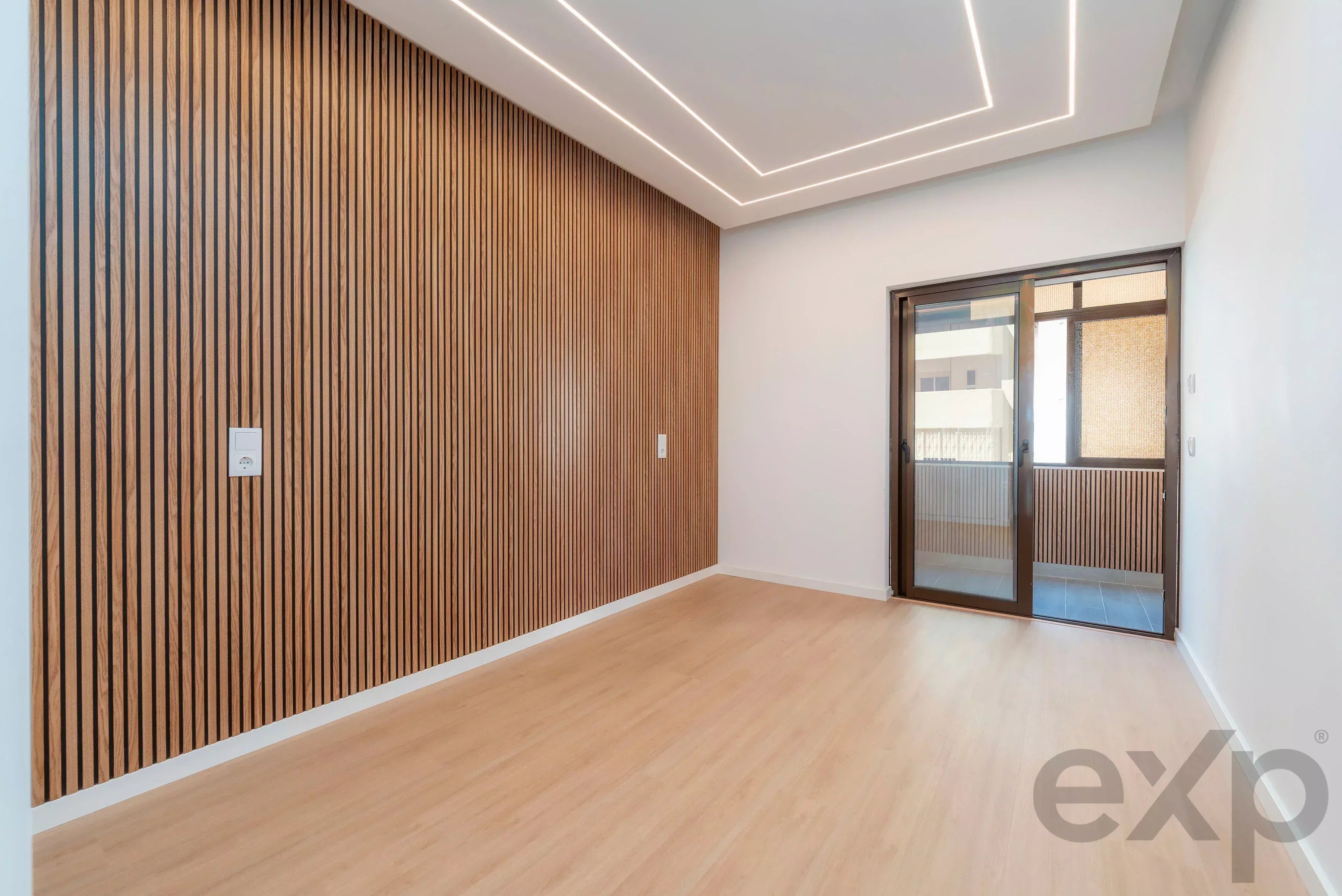 Modern sea‑front apartment in Quarteira 87155806 image 23