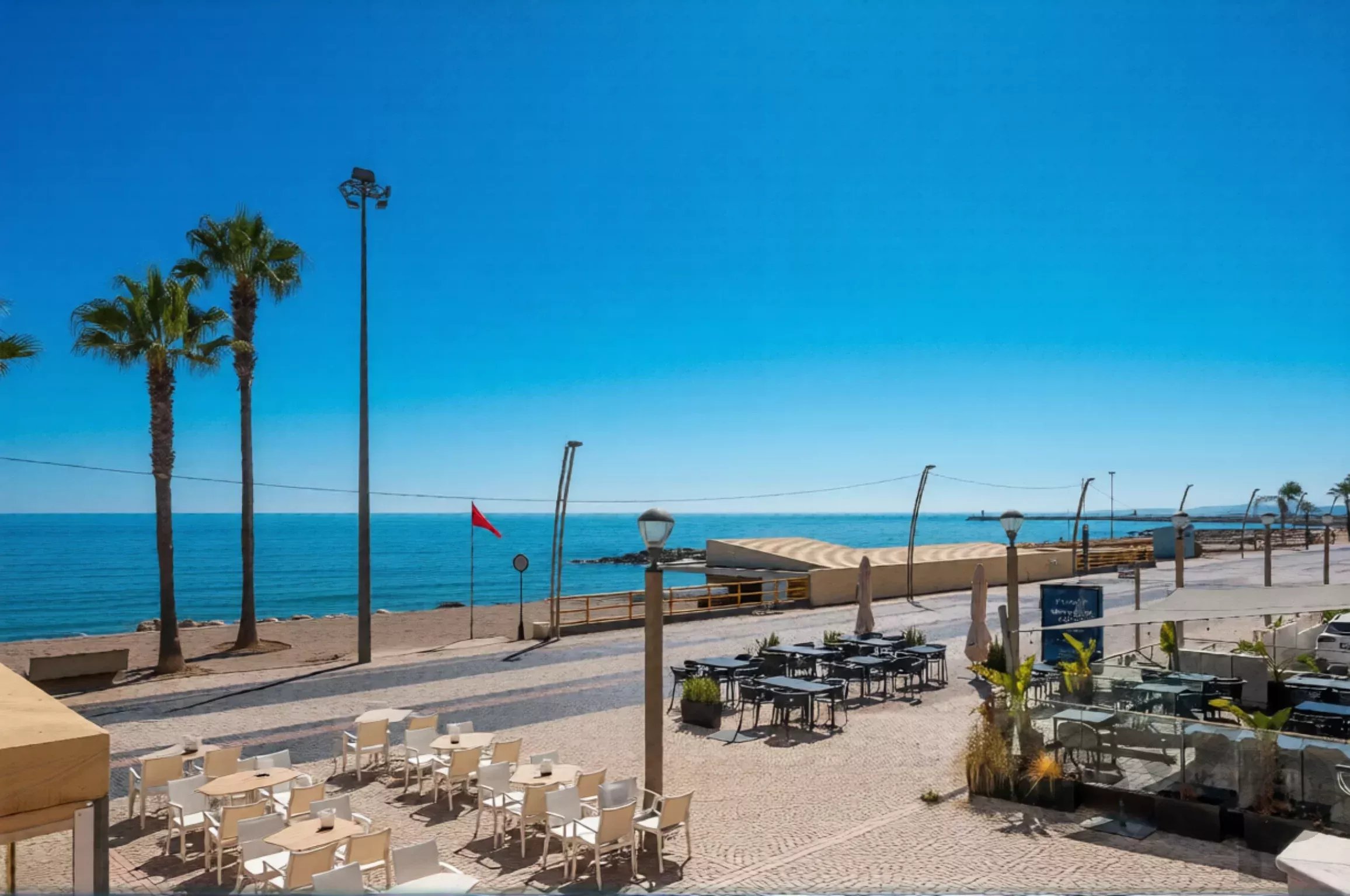Moderno apartamento à beira-mar em Quarteira