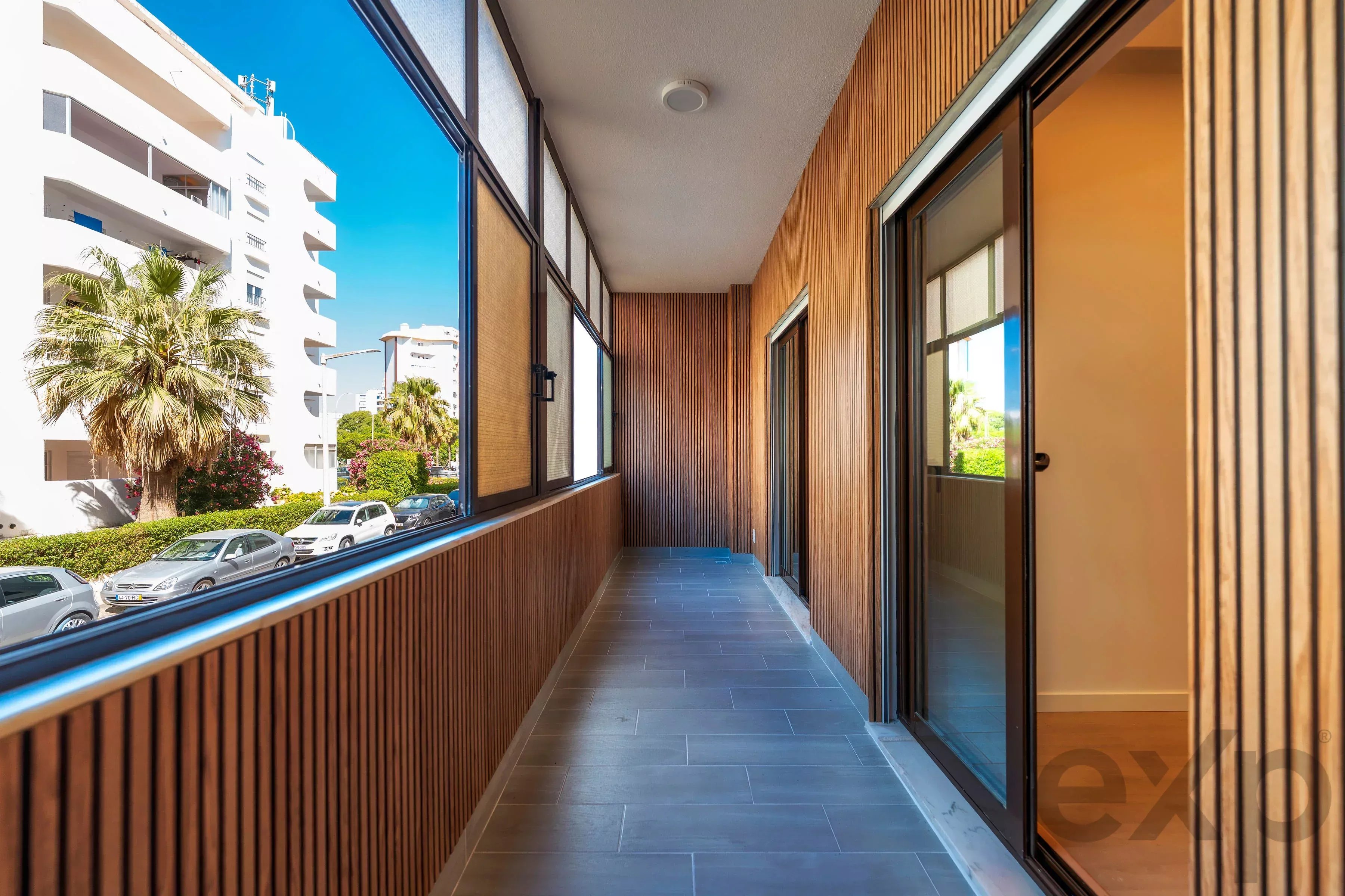 Modern sea‑front apartment in Quarteira 87155806 image 21