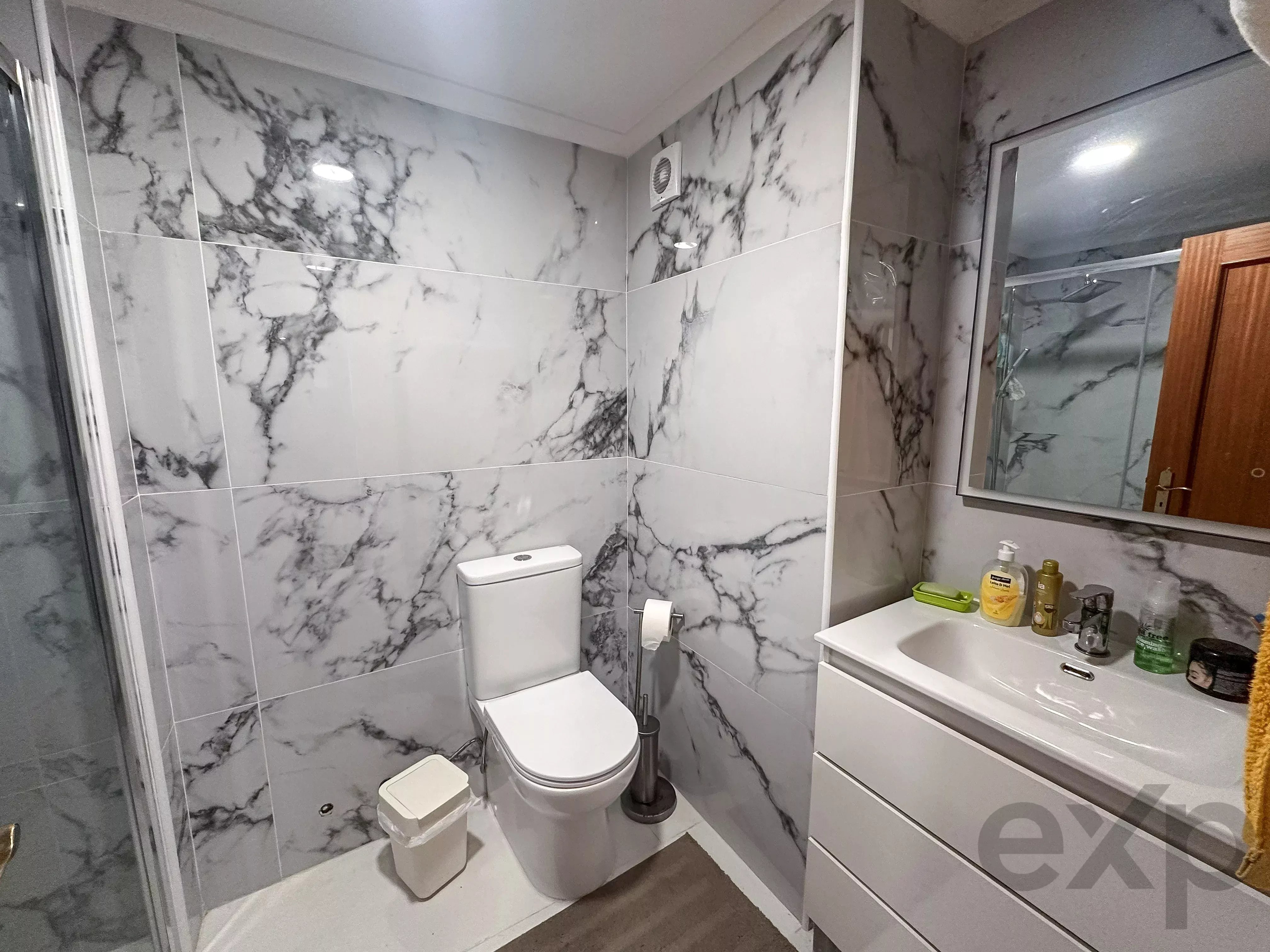 Excellent T3 Apartment with Suite, 130 m², Fireplace, Elevator, Storage, Balcony 87157830 image 8