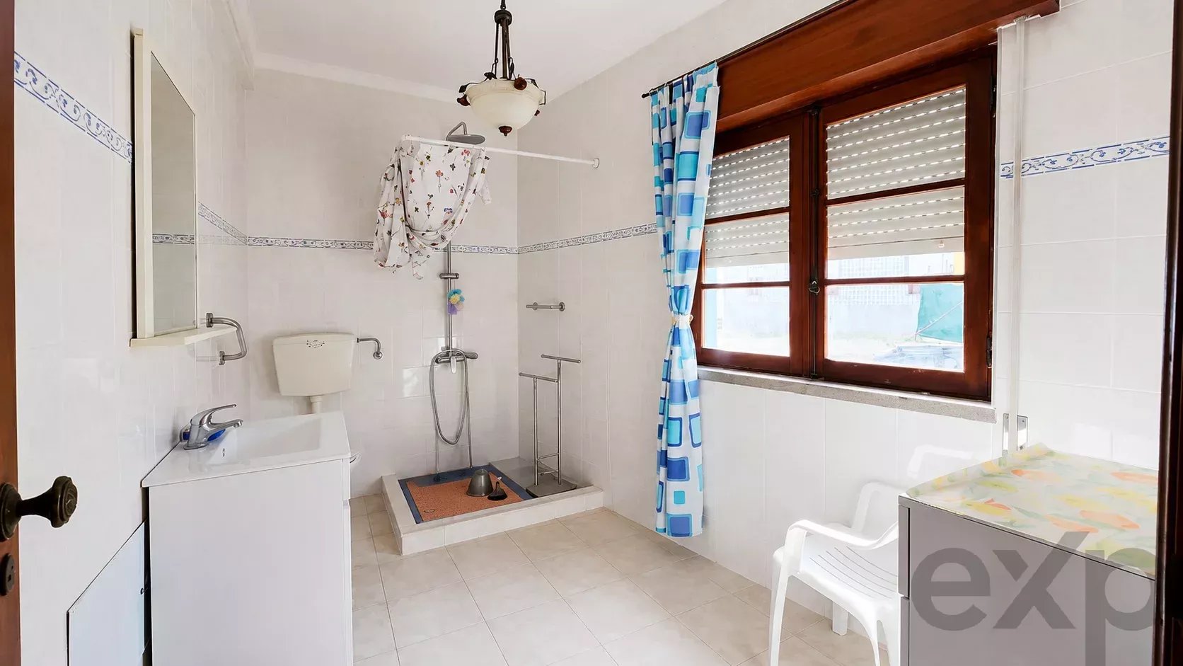 One of the rare homes with a garage in the Historic Centre of Tavira 87158266 image 6
