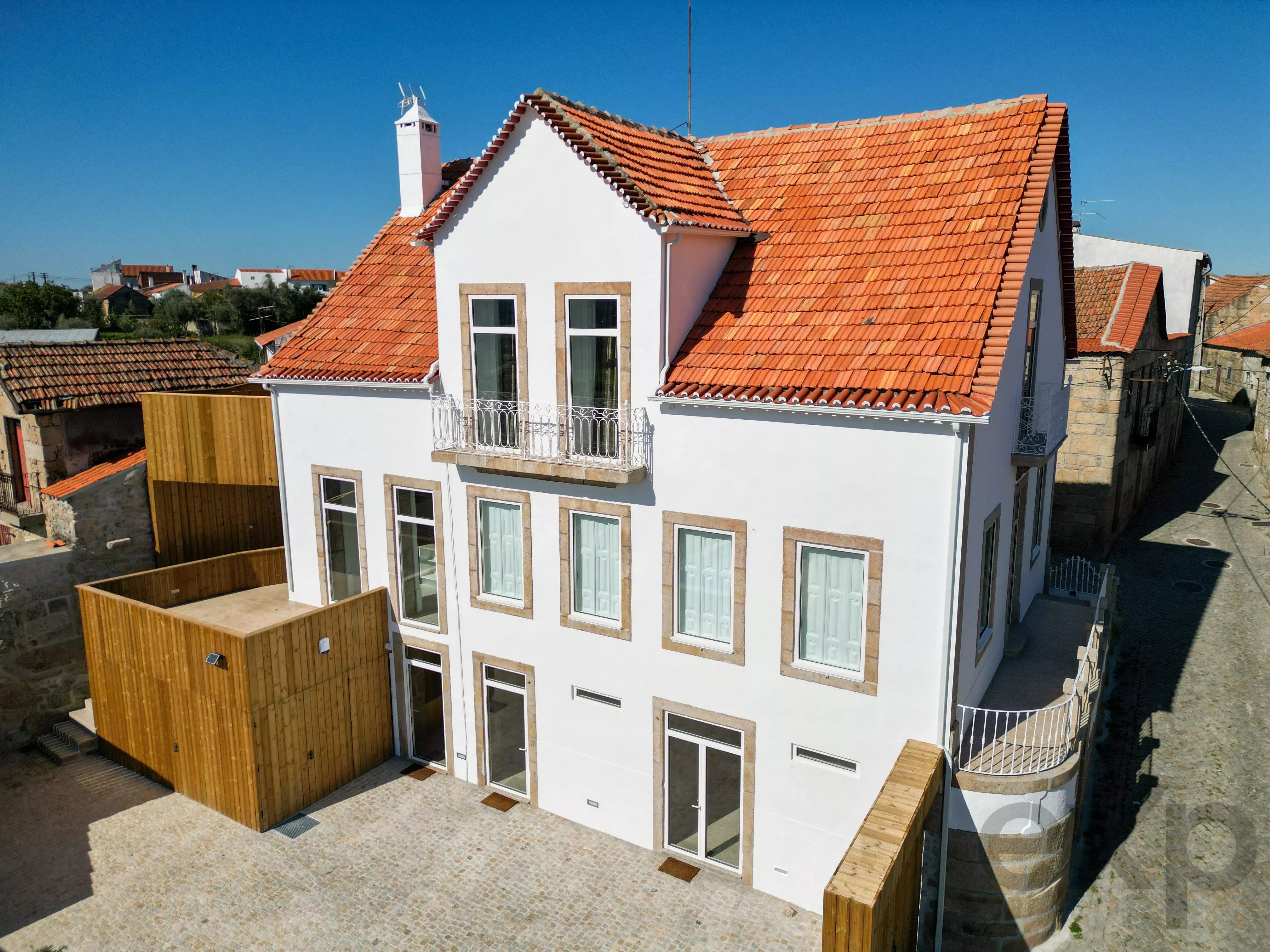CASA MATRIARCA | Um refúgio de requinte em Santa Comba de Seia
