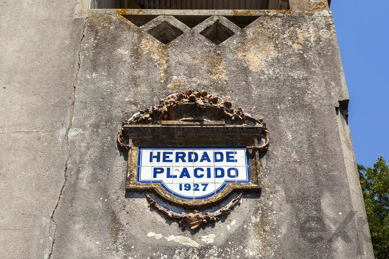 Uma Joia dos Anos 20 Pronta para Renascer em Santa Maria da Feira