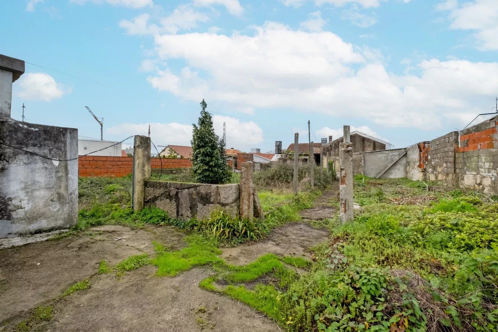 Terreno à venda em Maia, 77 m²