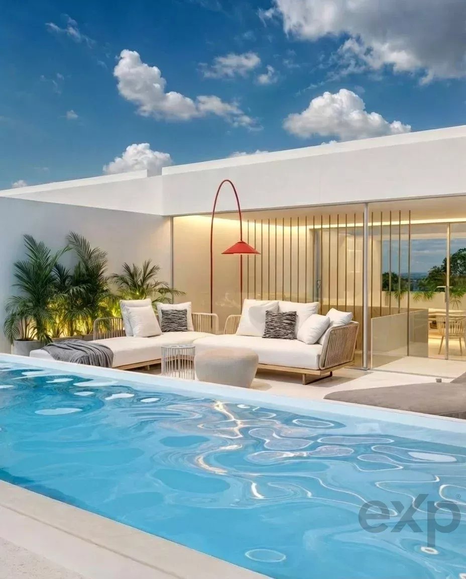 Moradia V4 Com Piscina Privada e Elevador - Vilamoura