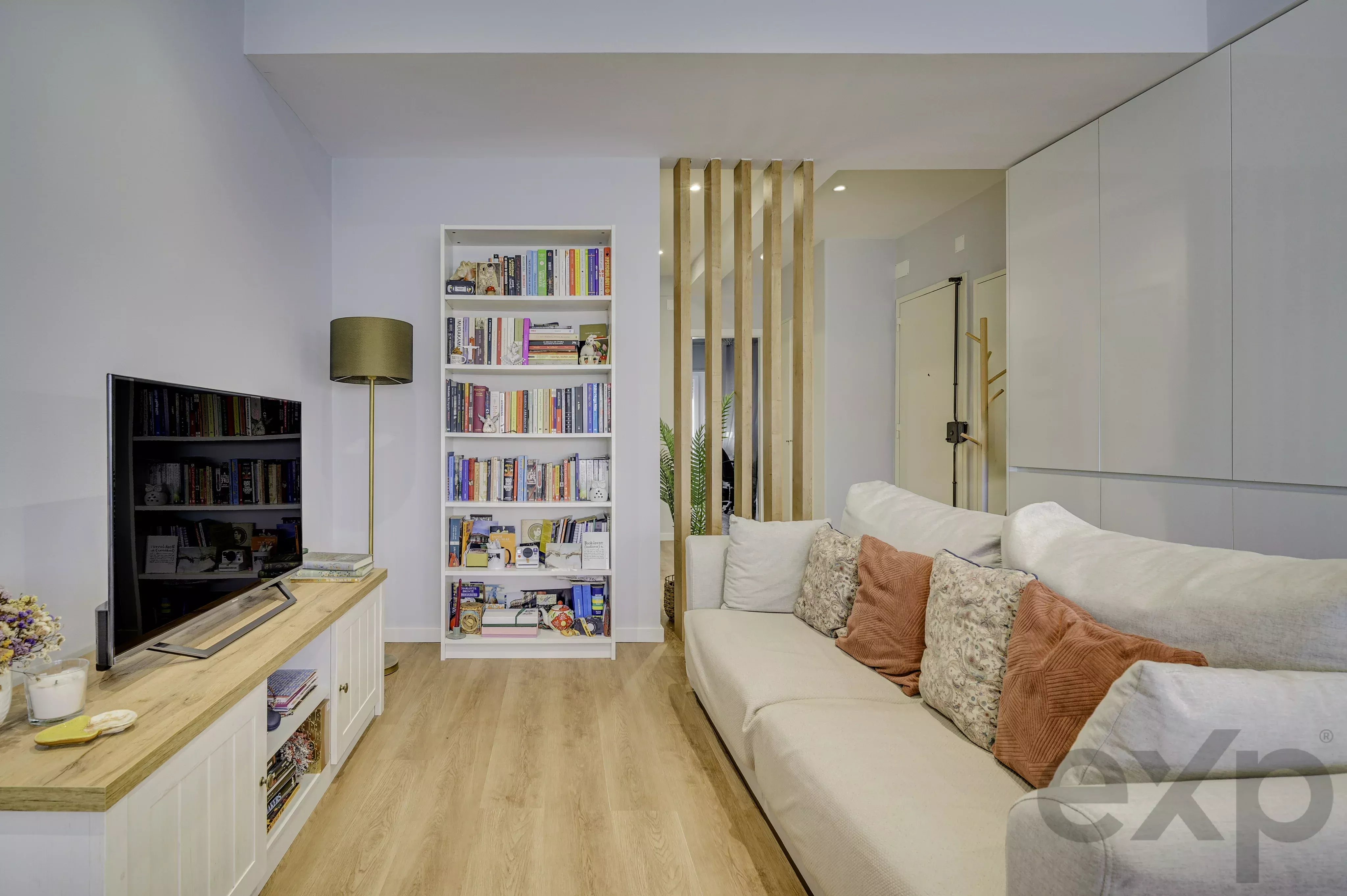 Apartamento T2 renovado, Campolide