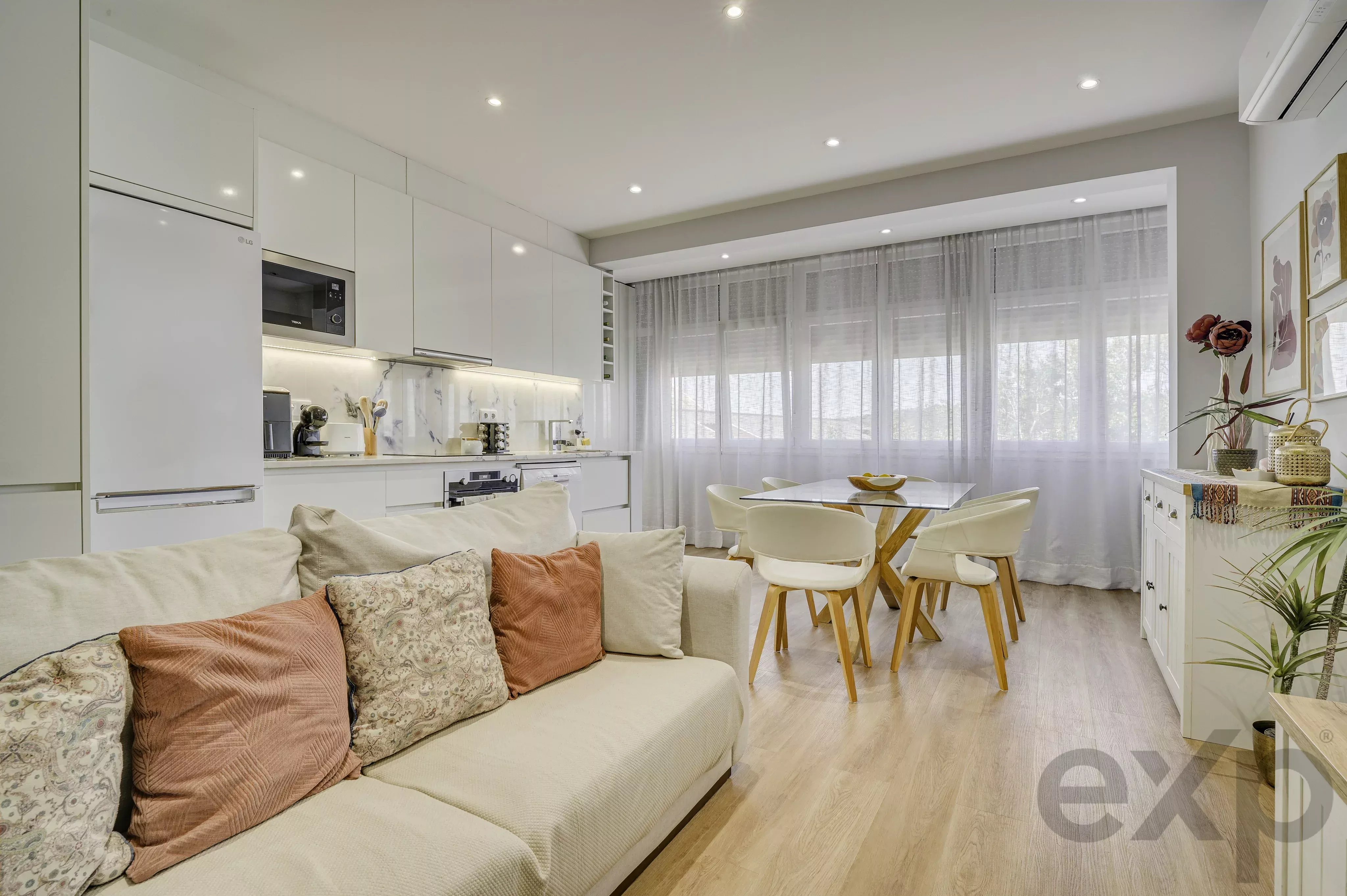 Apartamento T2 renovado, Campolide