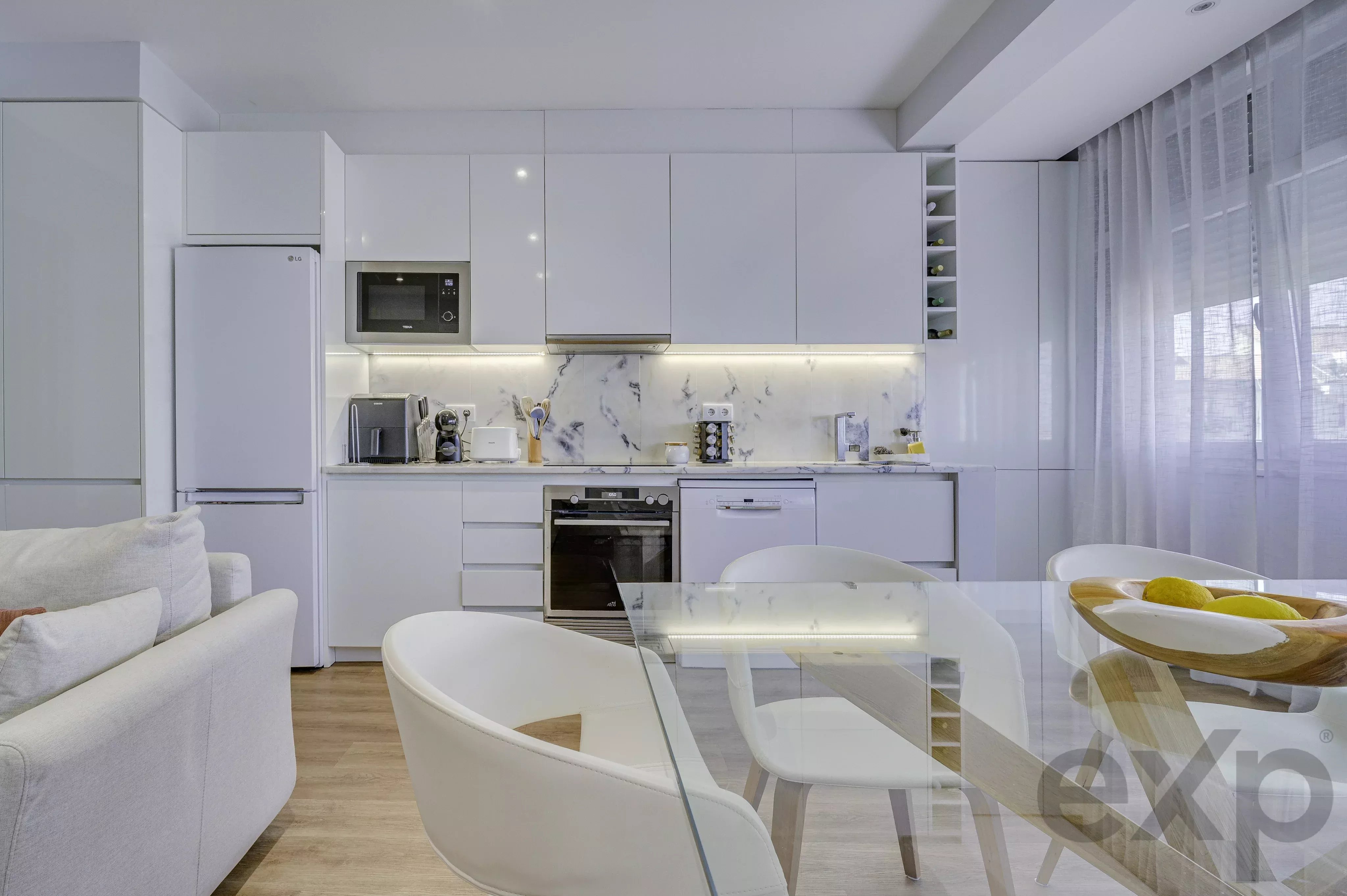 Apartamento T2 renovado, Campolide