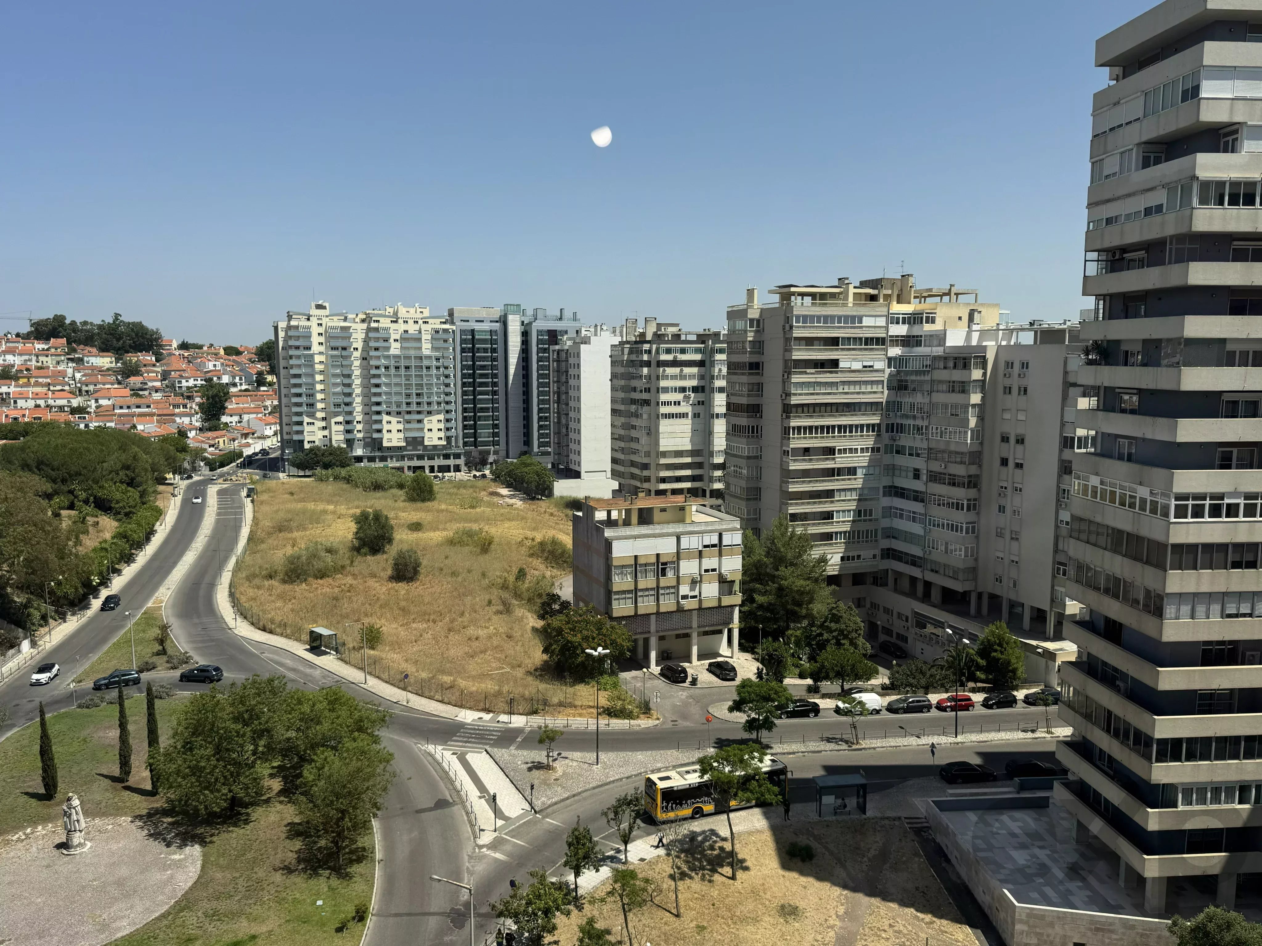 Spacious and modern T4 in Restelo, Lisbon 87185565 image 9