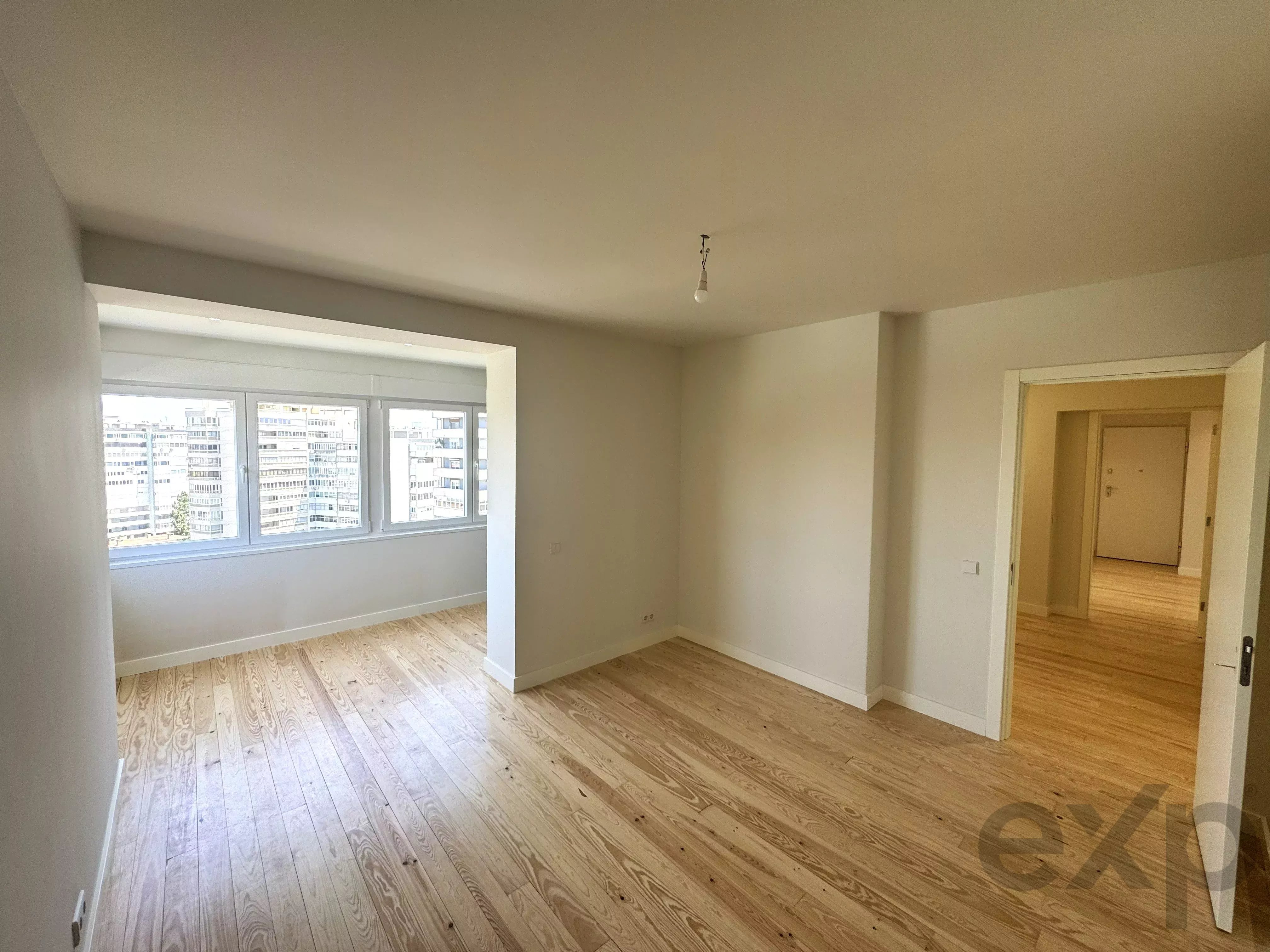 Spacious and modern T4 in Restelo, Lisbon 87185565 image 29