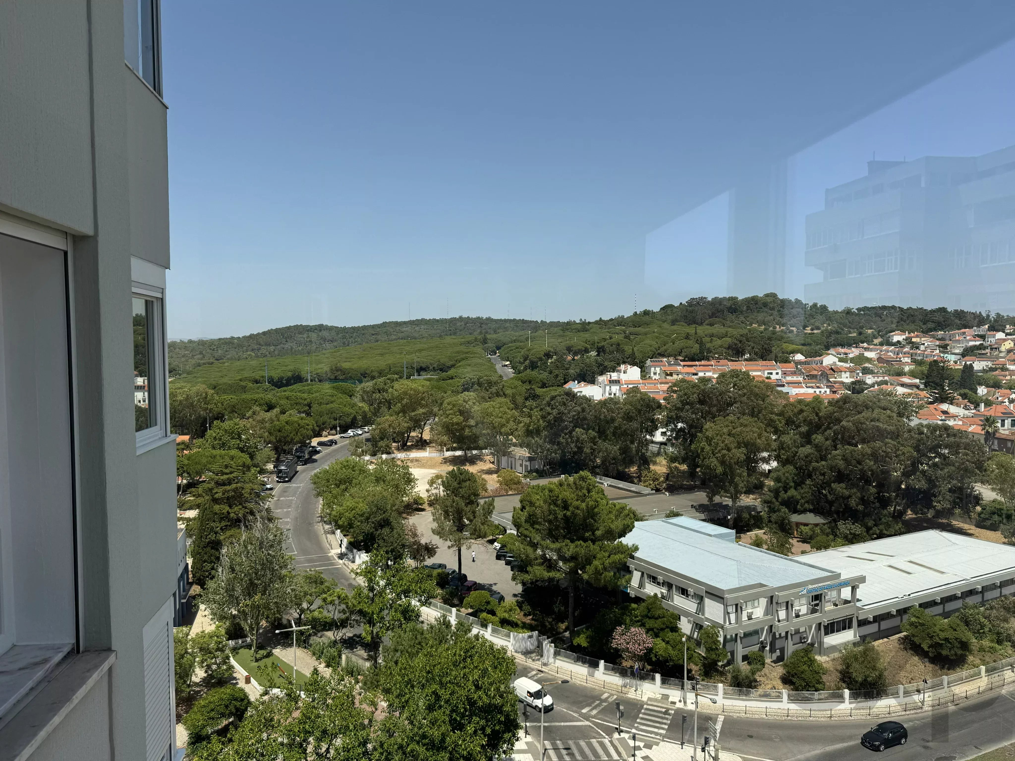 Spacious and modern T4 in Restelo, Lisbon 87185565 image 10