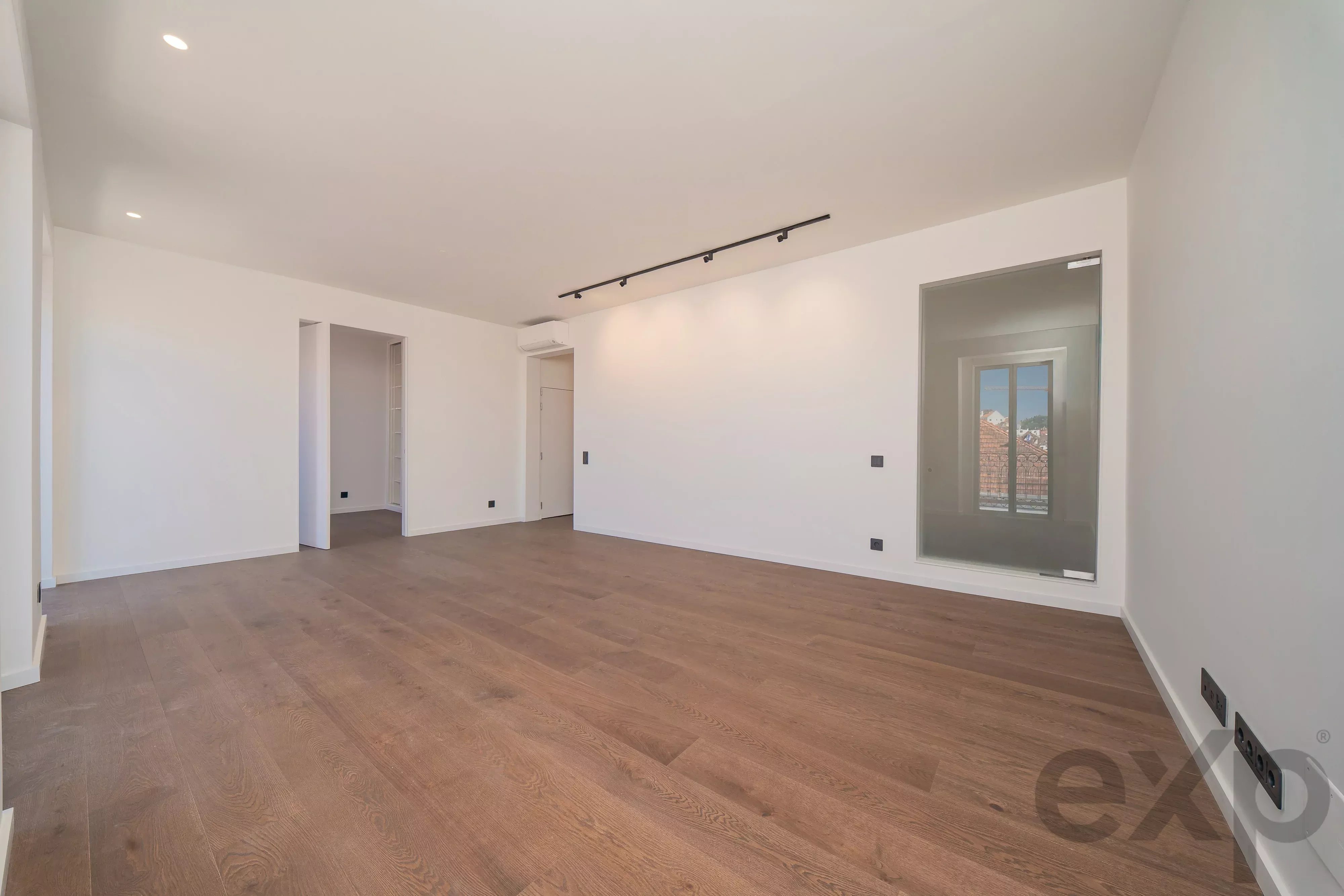 Charming T2+1 set to launch in the heart of Rato, Lisbon 87194652 image 7