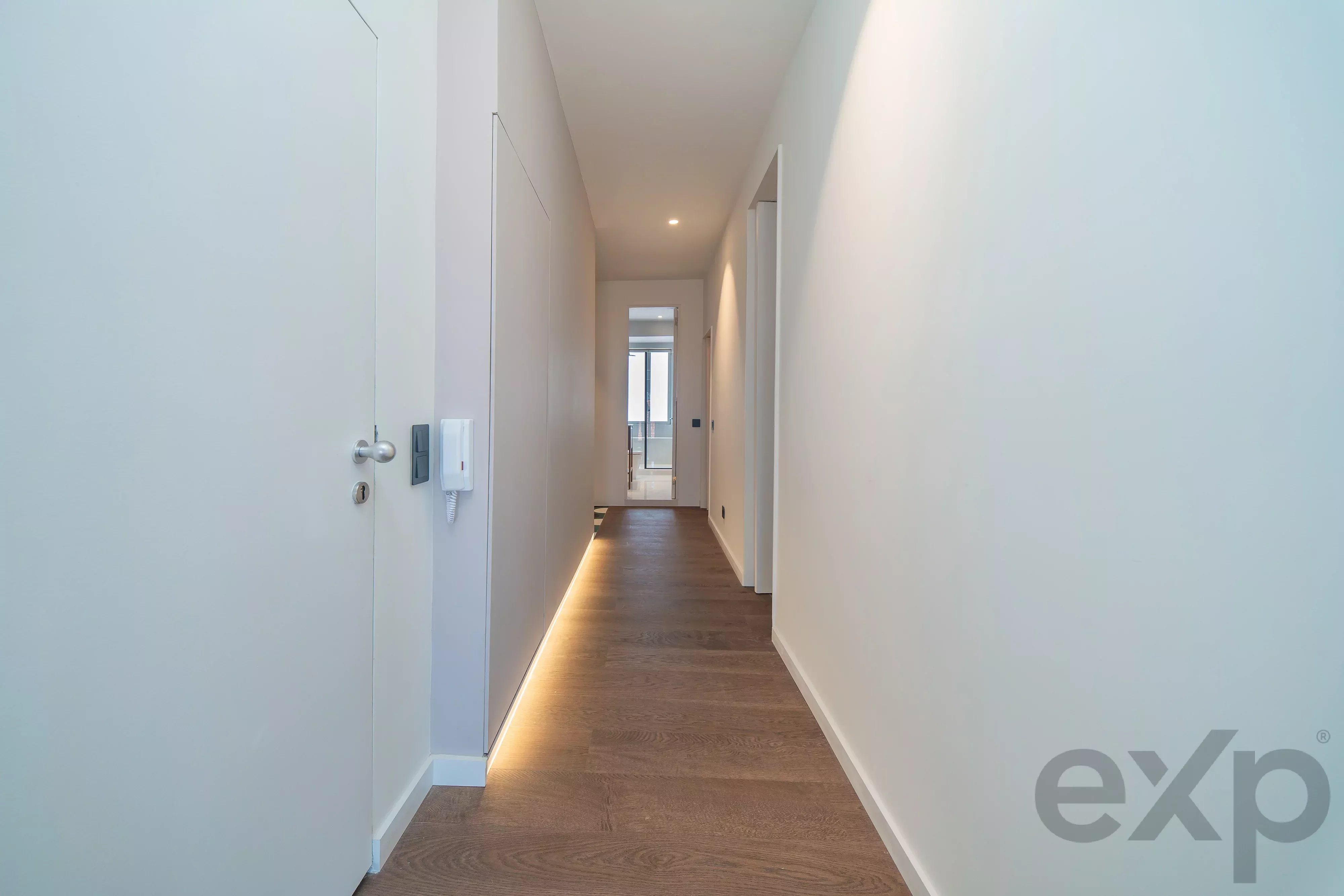 Charming T2+1 set to launch in the heart of Rato, Lisbon 87194652 image 37