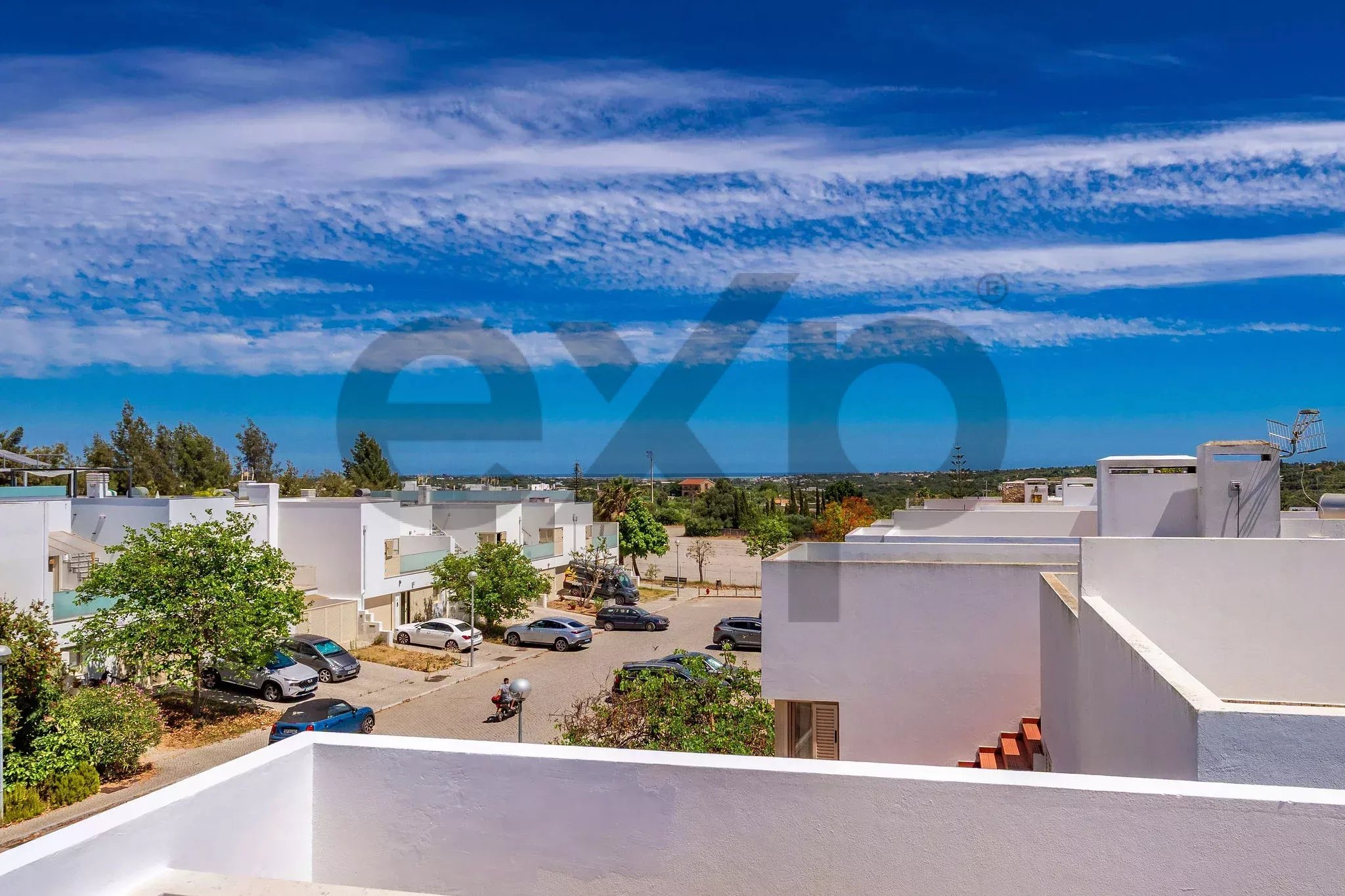 Terraced three‑bedroom home in the heart of Moncarapacho 87194957 image 53