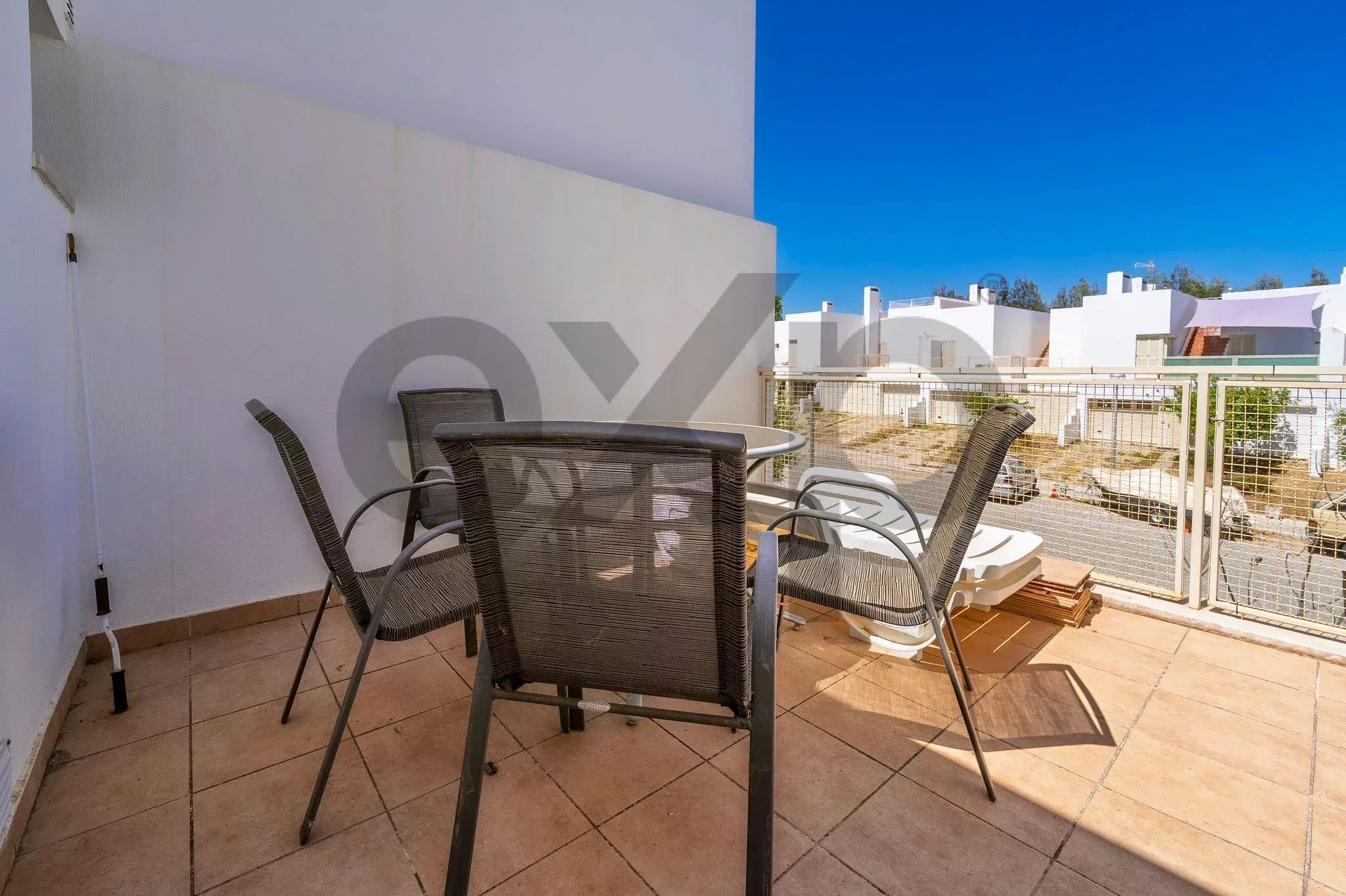 Terraced three‑bedroom home in the heart of Moncarapacho 87194957 image 51