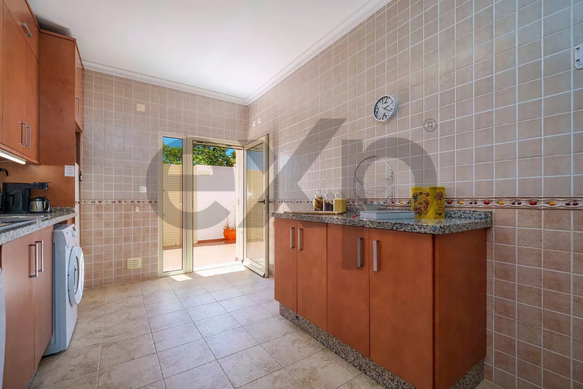 Terraced three‑bedroom home in the heart of Moncarapacho 87194957 image 18