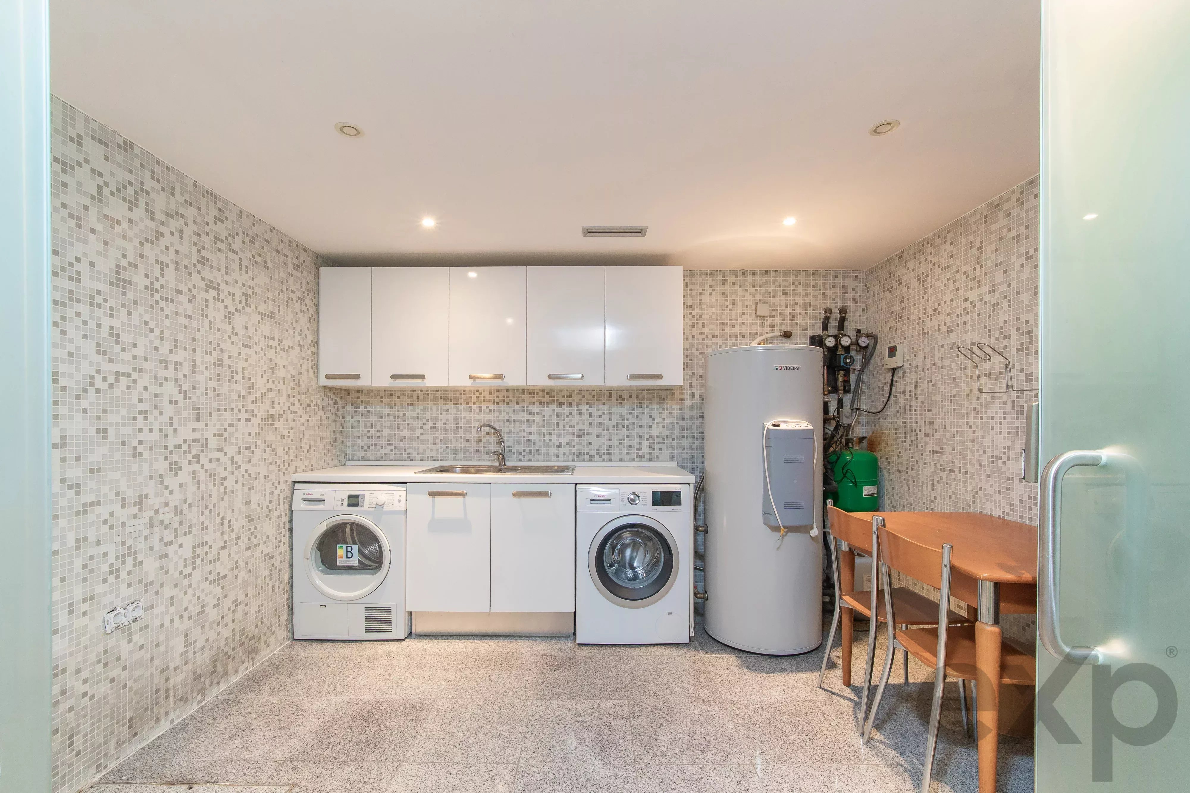 T5 Residence in Telheiras with Heated Swimming Pool, Private Cinema and Gymnasium 87195910 image 58