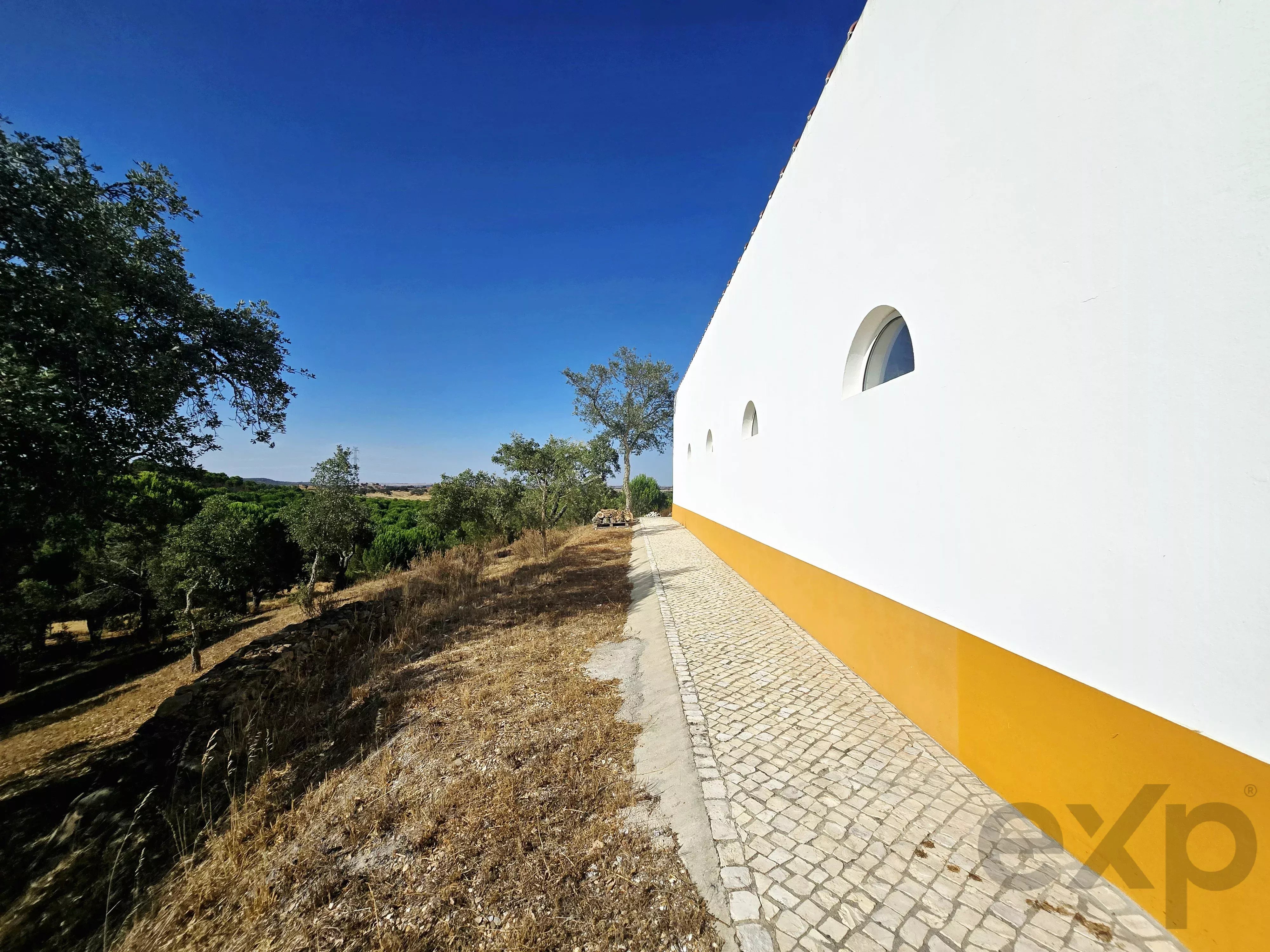 Your Sanctuary of Excellence: Exclusive Estate Over 10 ha with Panoramic Views 87216310 image 25