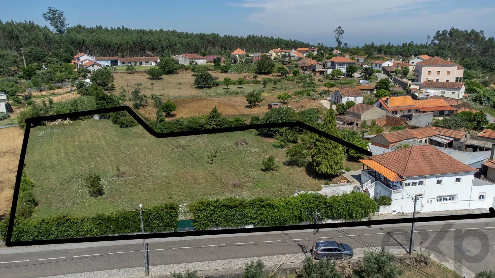 Bonita Moradia de Carácter com 2.730m² de Terreno no Centro de Portugal