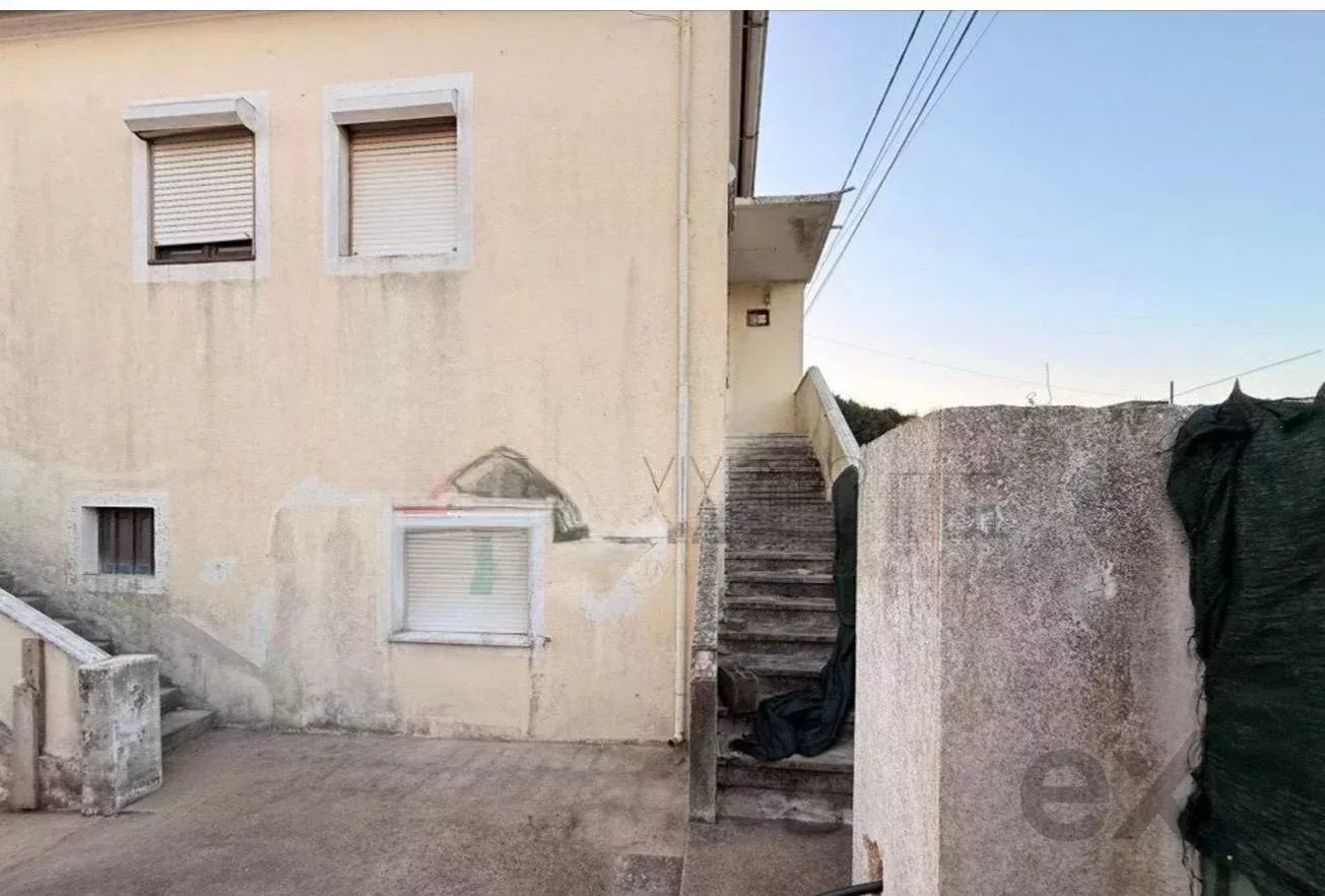 Moradia com terreno em Sangalhos