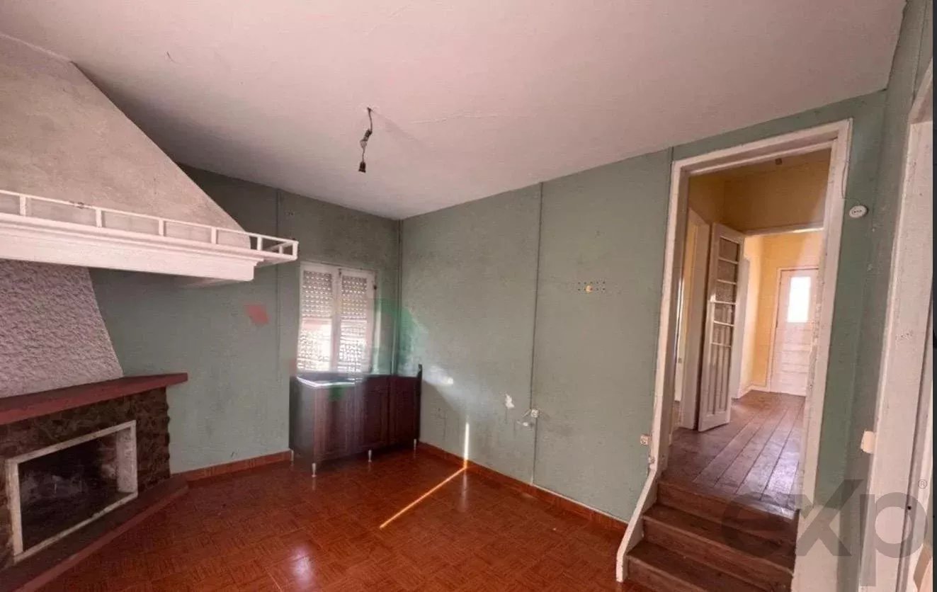 Moradia com terreno em Sangalhos