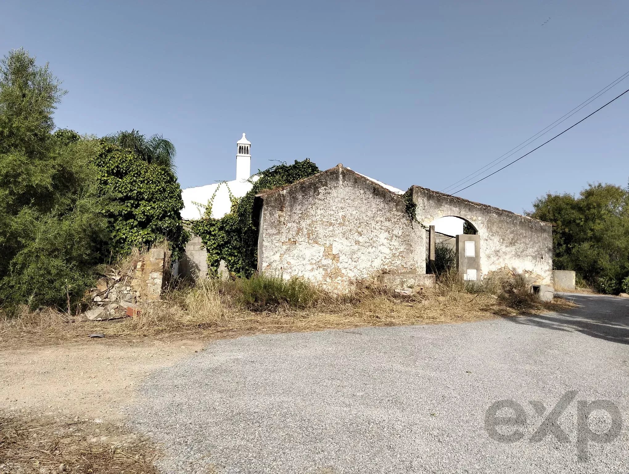Ruína para Reabilitação ou Novo Projeto Habitacional em Moncarapacho - Olhão - Faro - Algarve