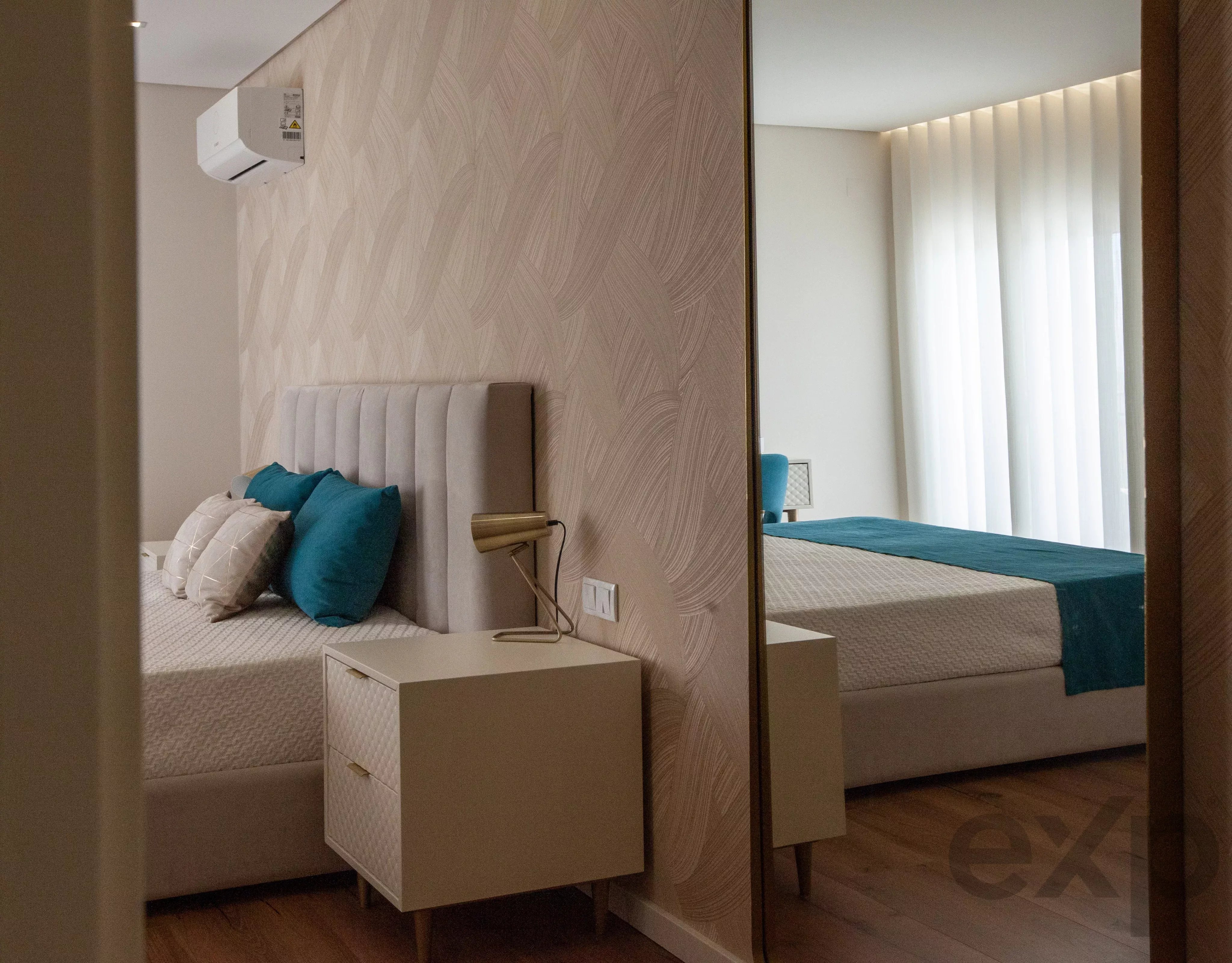 Penthouse Apartment T4 with 3 Suites, terrace overlooking the river 87223087 image 39