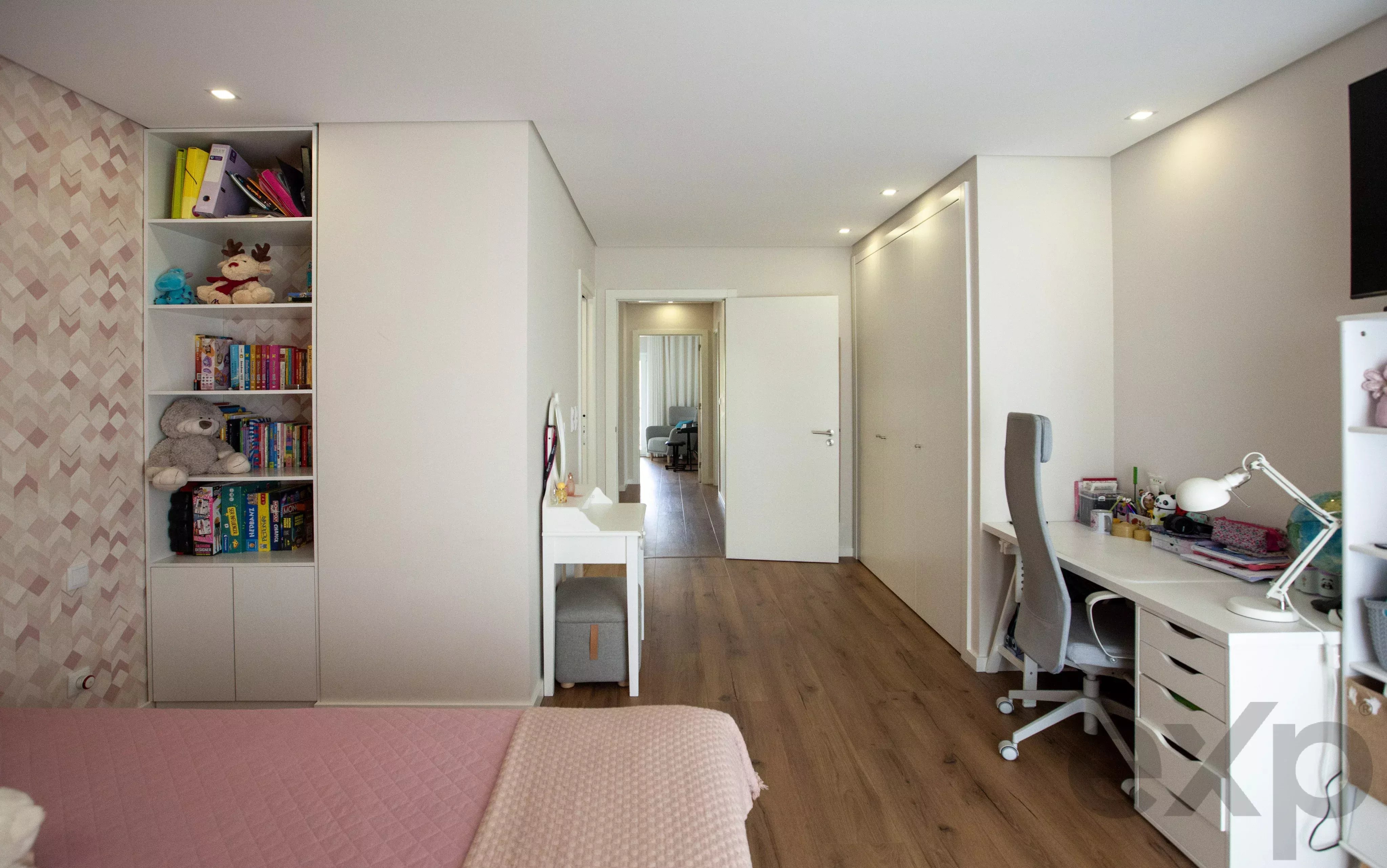 Penthouse Apartment T4 with 3 Suites, terrace overlooking the river 87223087 image 34