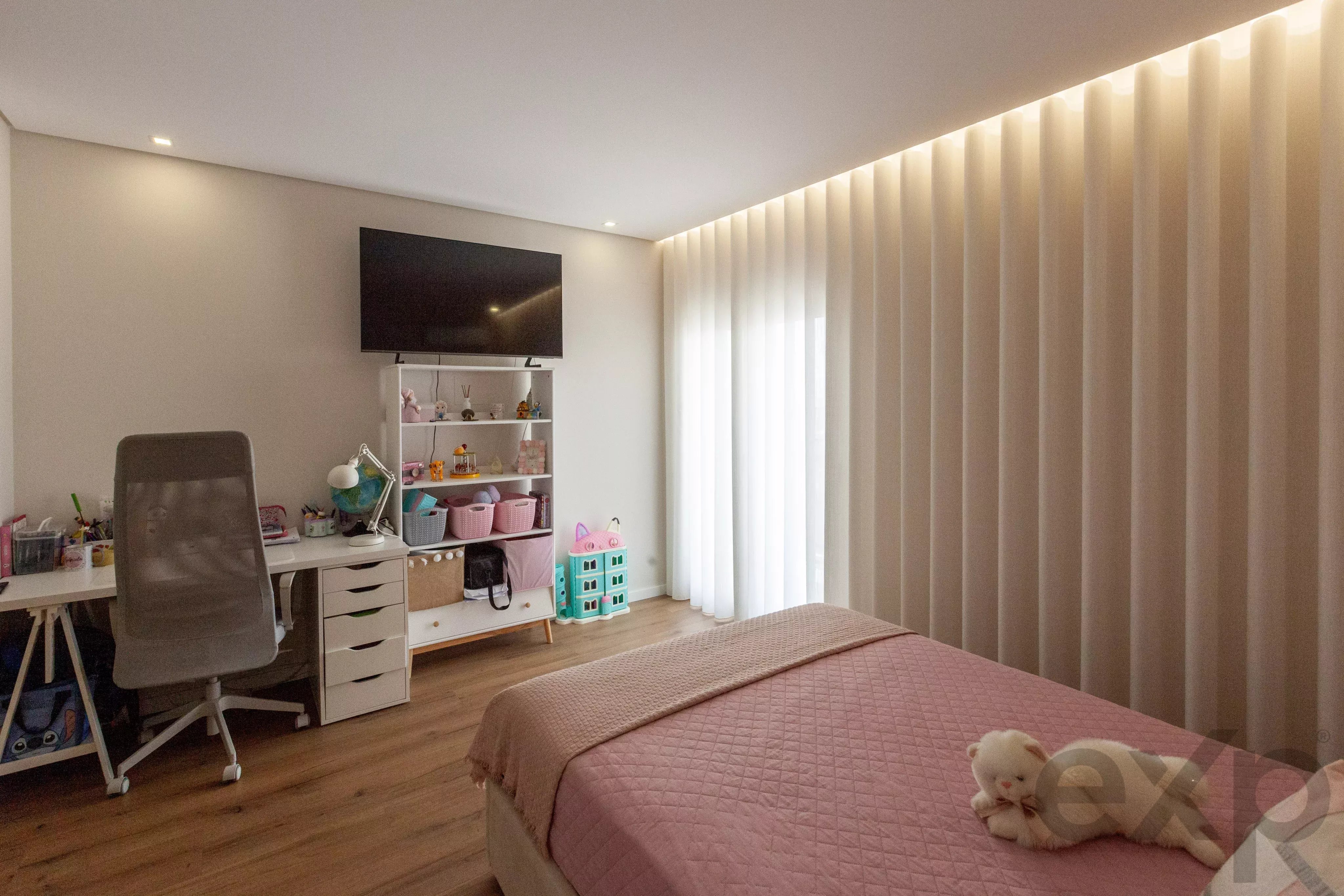 Penthouse Apartment T4 with 3 Suites, terrace overlooking the river 87223087 image 33