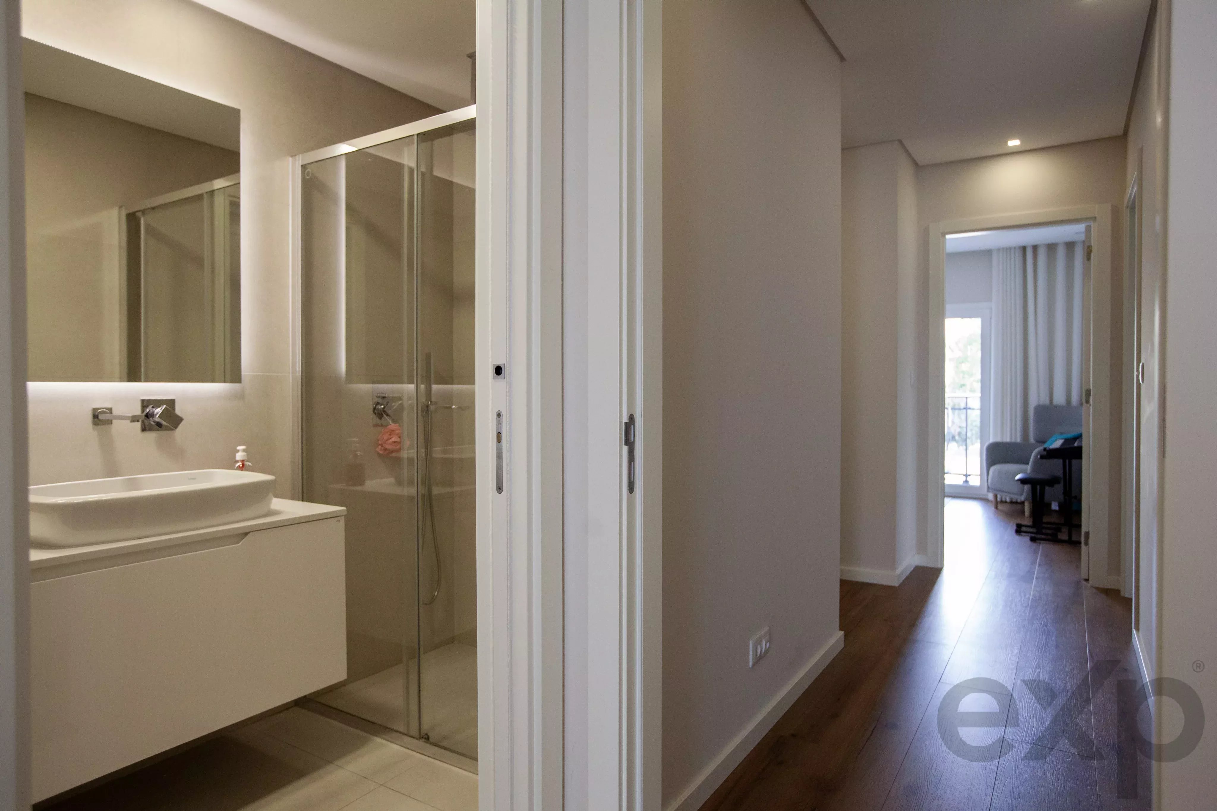 Penthouse Apartment T4 with 3 Suites, terrace overlooking the river 87223087 image 7