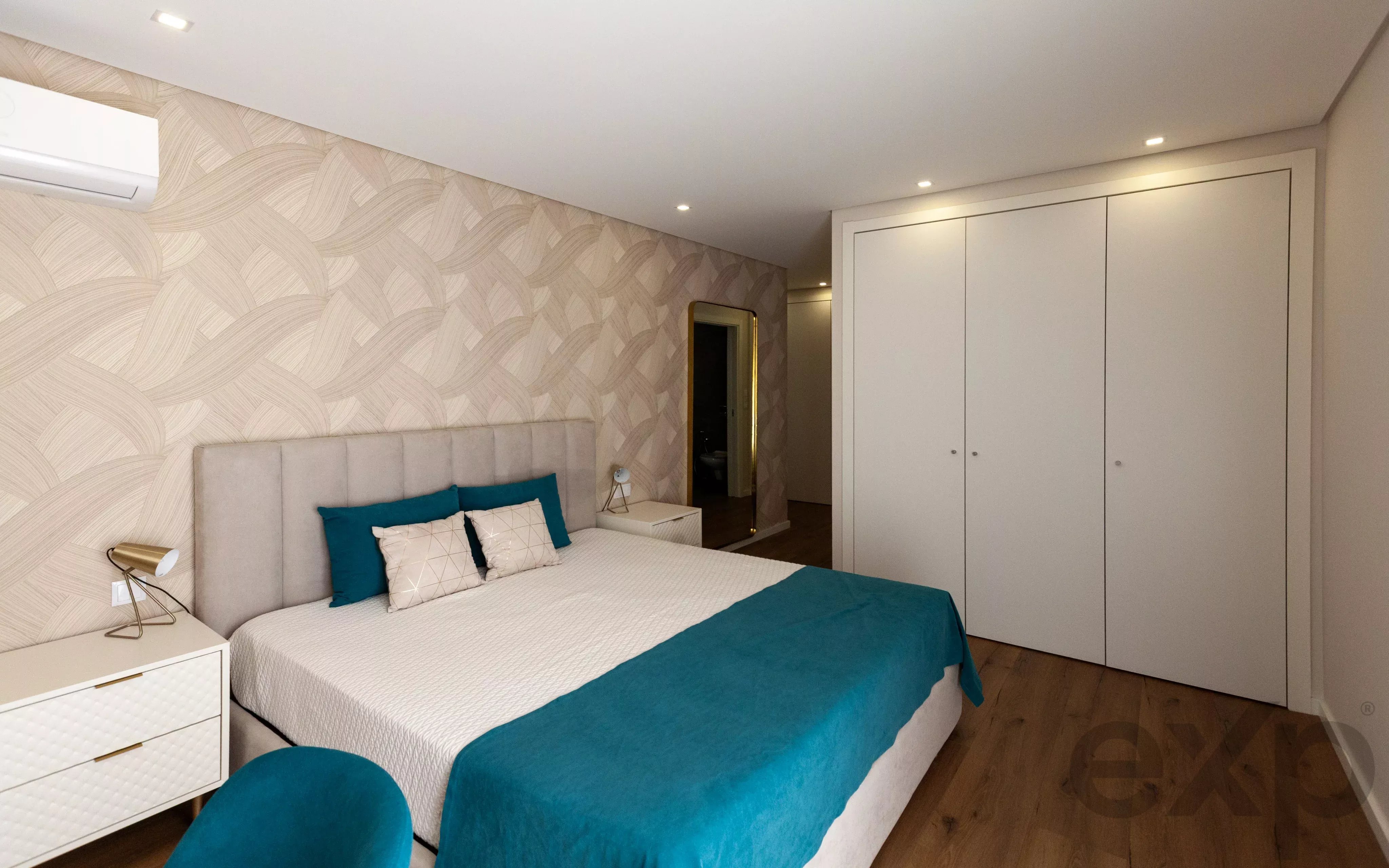 Penthouse Apartment T4 with 3 Suites, terrace overlooking the river 87223087 image 41