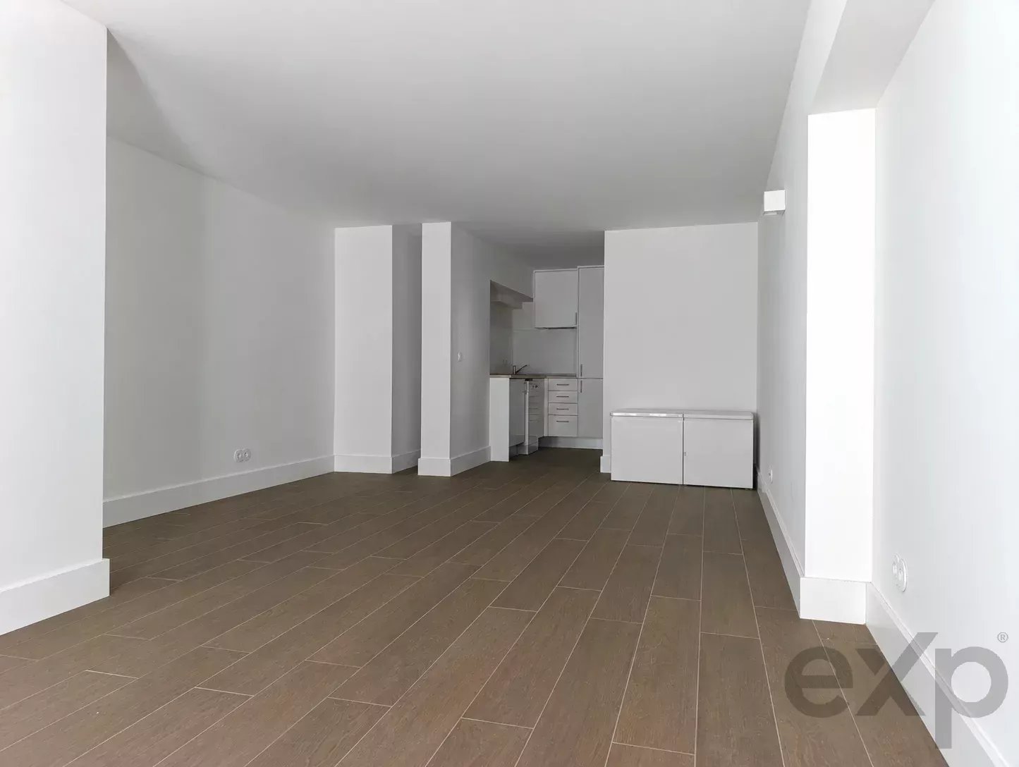 Apartamento T0 Novo a Estrear na Lapa | Junto à Basílica da Estrela