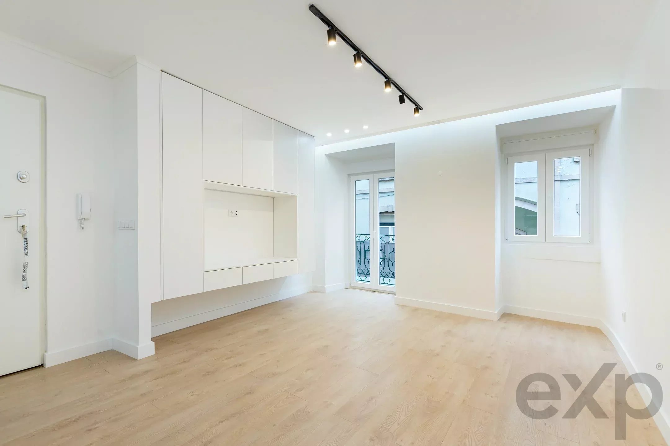 Apartamento T2 remodelado para venda no coração de Lisboa