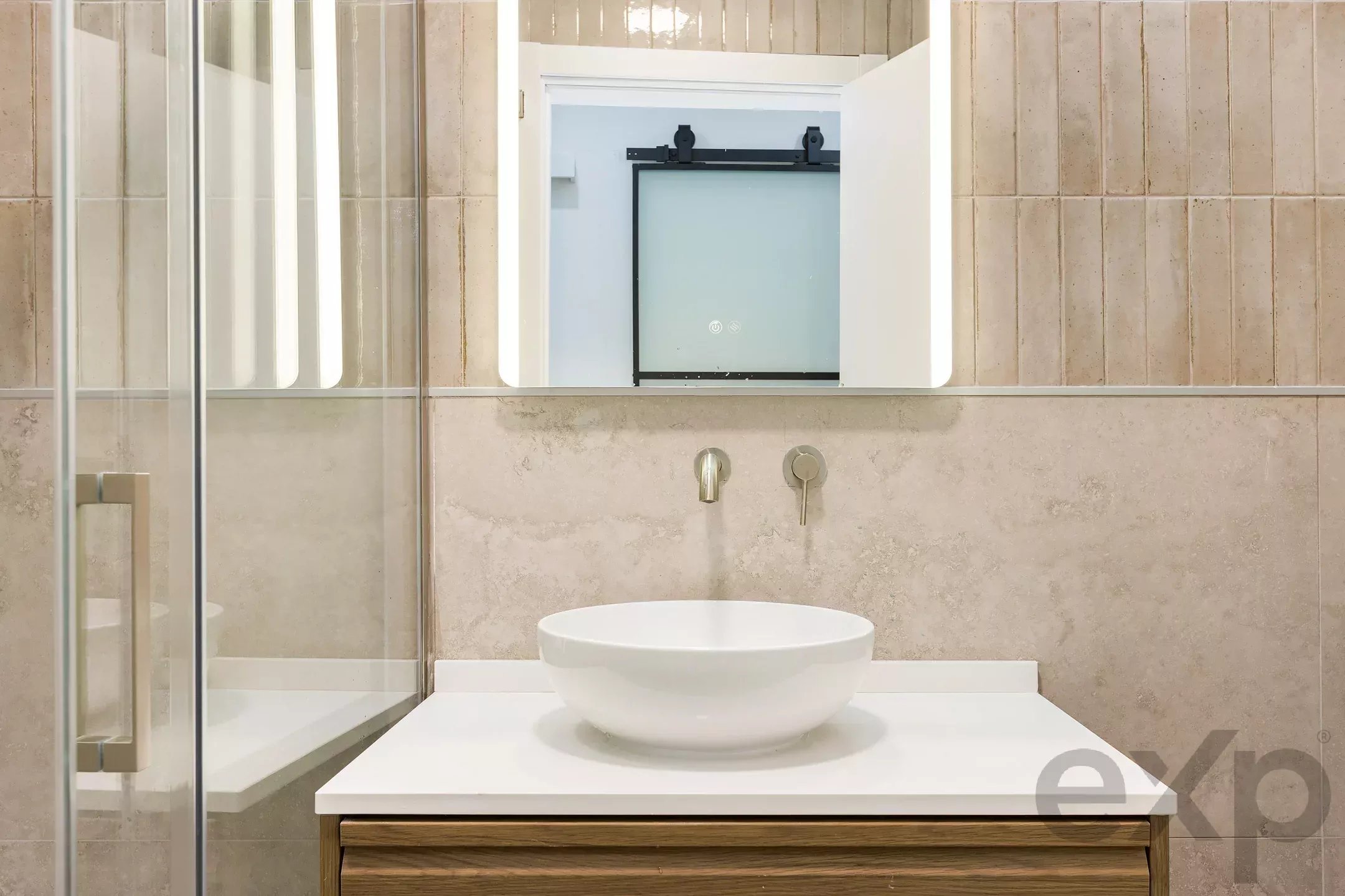 Renovated 2‑bedroom apartment in the heart of Lisbon 87232388 image 11