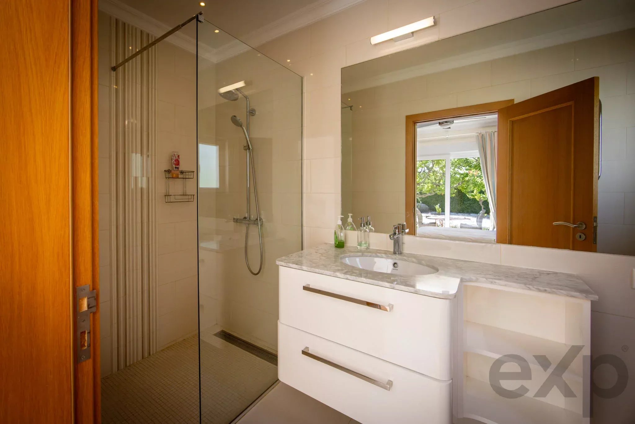 Moradia T4 com Vista Mar e Piscina de Água Salgada, Montinhos da Luz 87238933 image 31