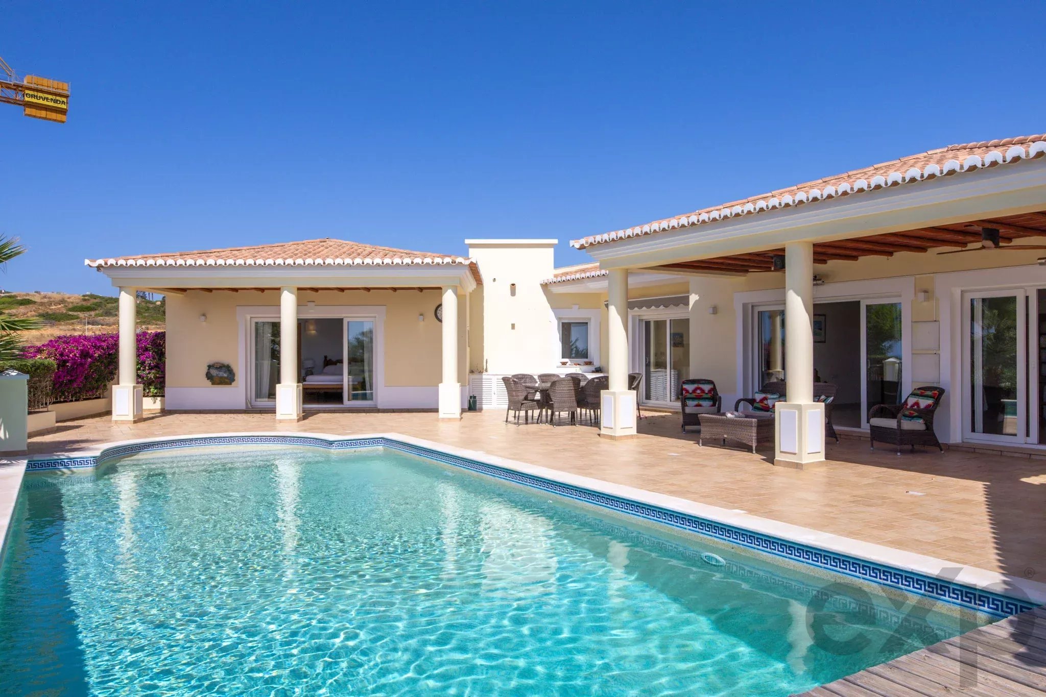 Moradia T4 com Vista Mar e Piscina de Água Salgada, Montinhos da Luz 87238933 image 32