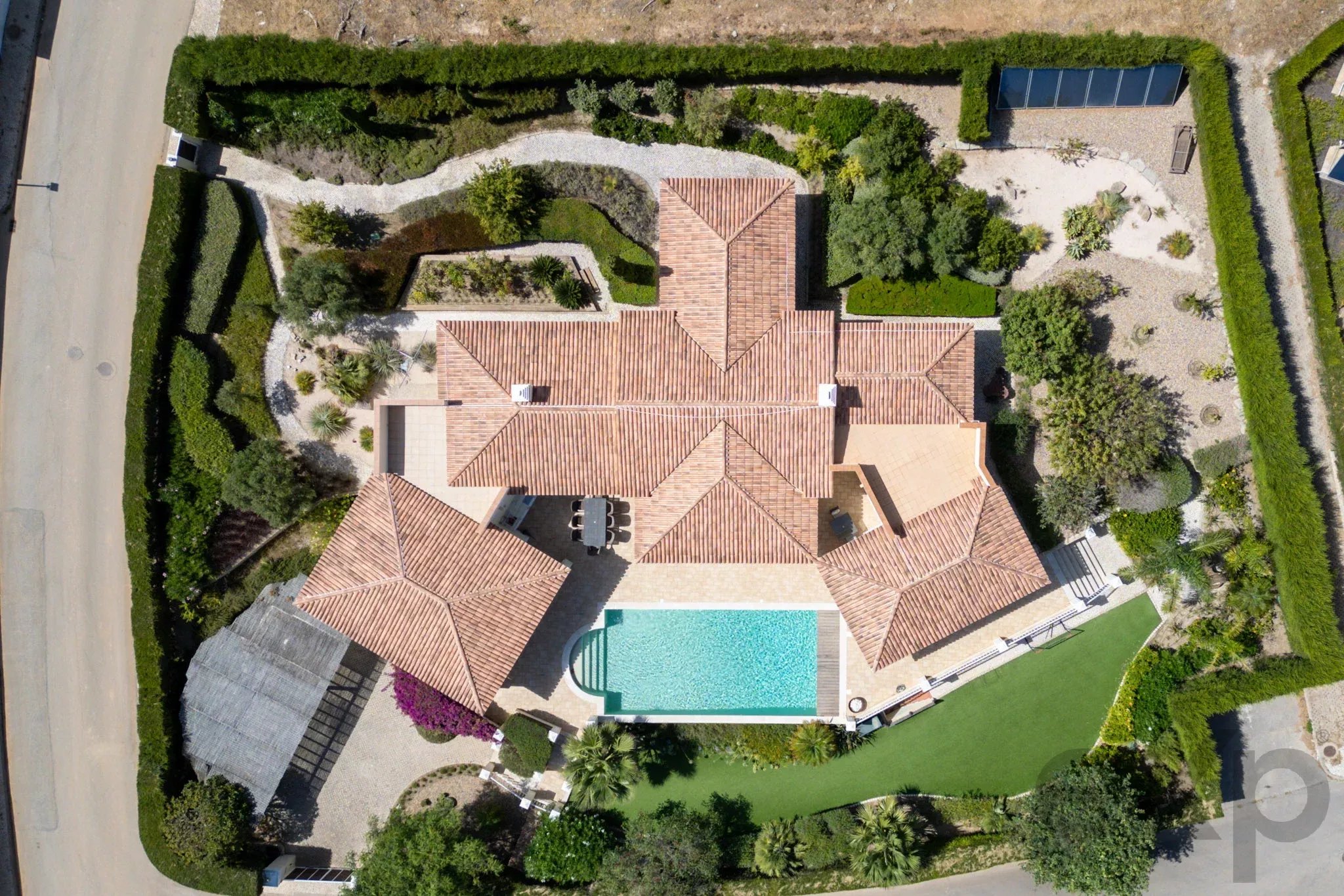 Moradia T4 com Vista Mar e Piscina de Água Salgada, Montinhos da Luz