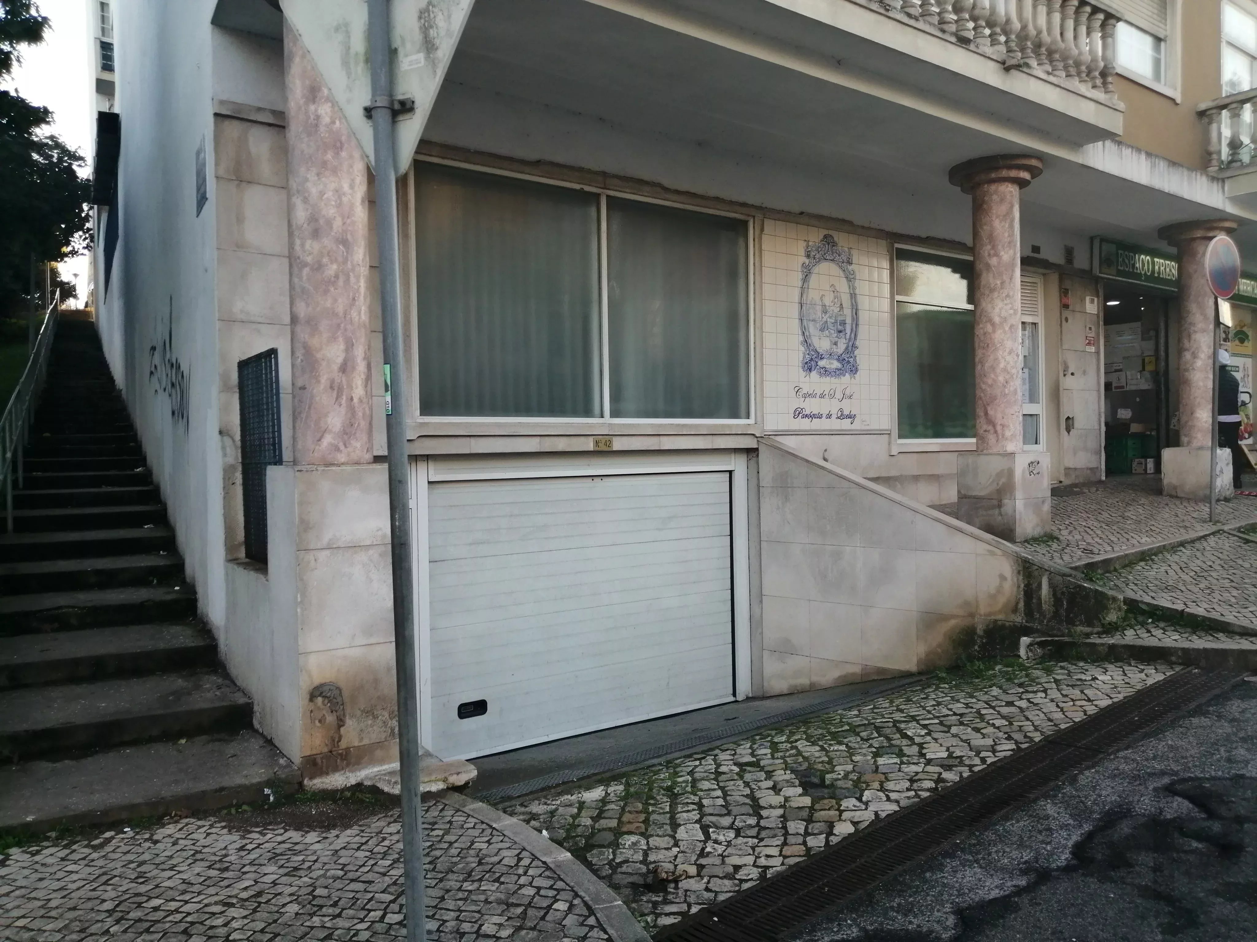 Garagem Box – Pendão – Queluz