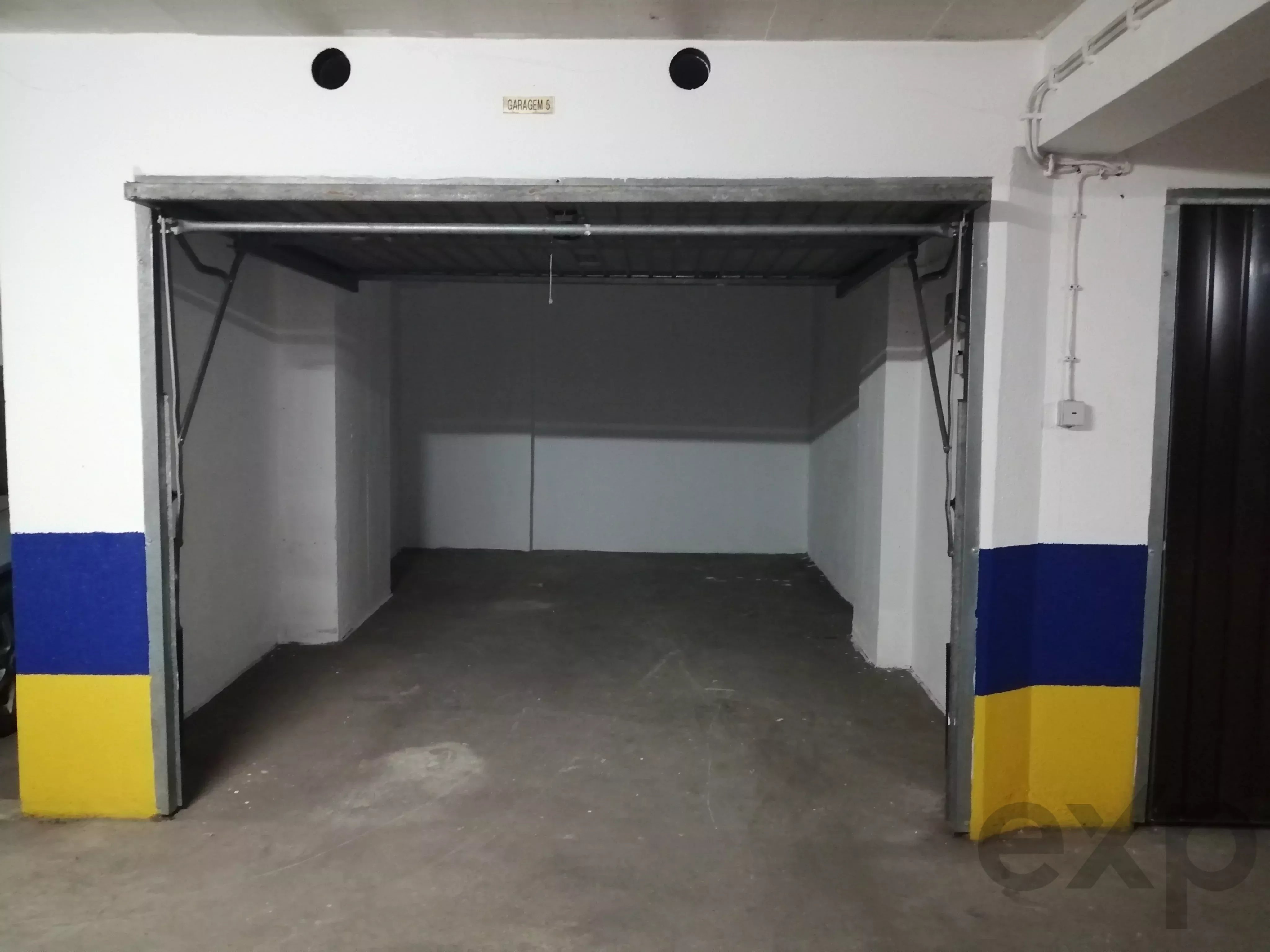 Garagem Box – Pendão – Queluz