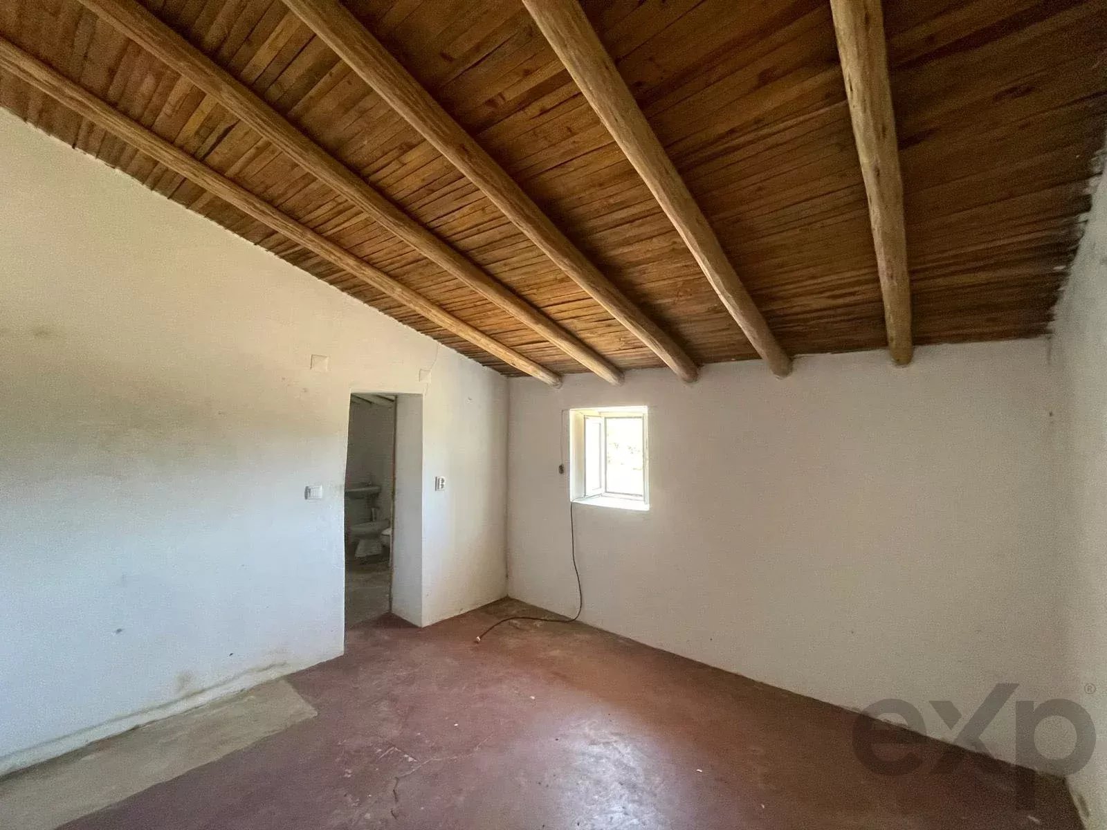 Traditional Farmhouse with Exceptional Equine Potential, São Marcos da Serra 87246431 image 8