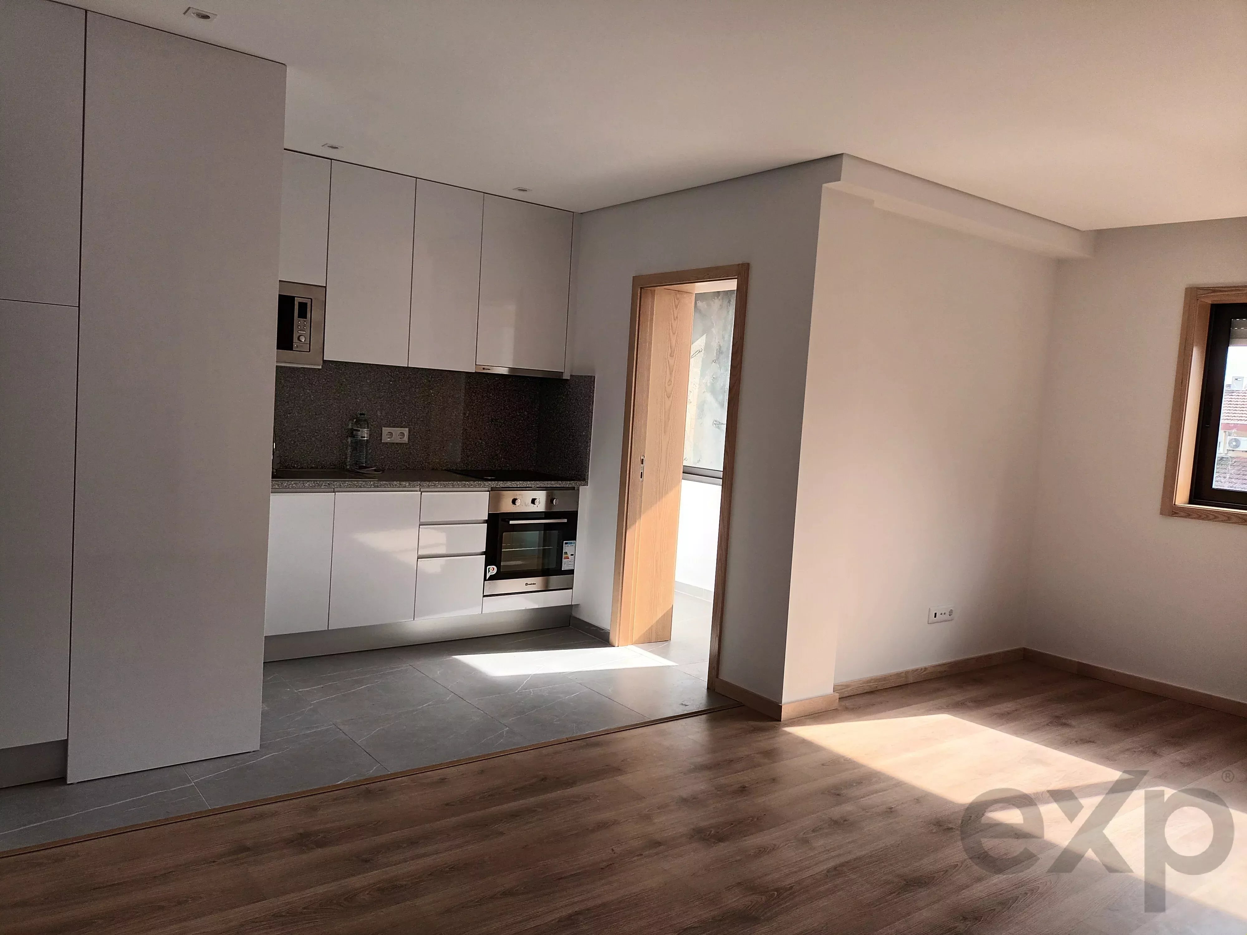 Apartment for sale in Espinho, 75 m²
