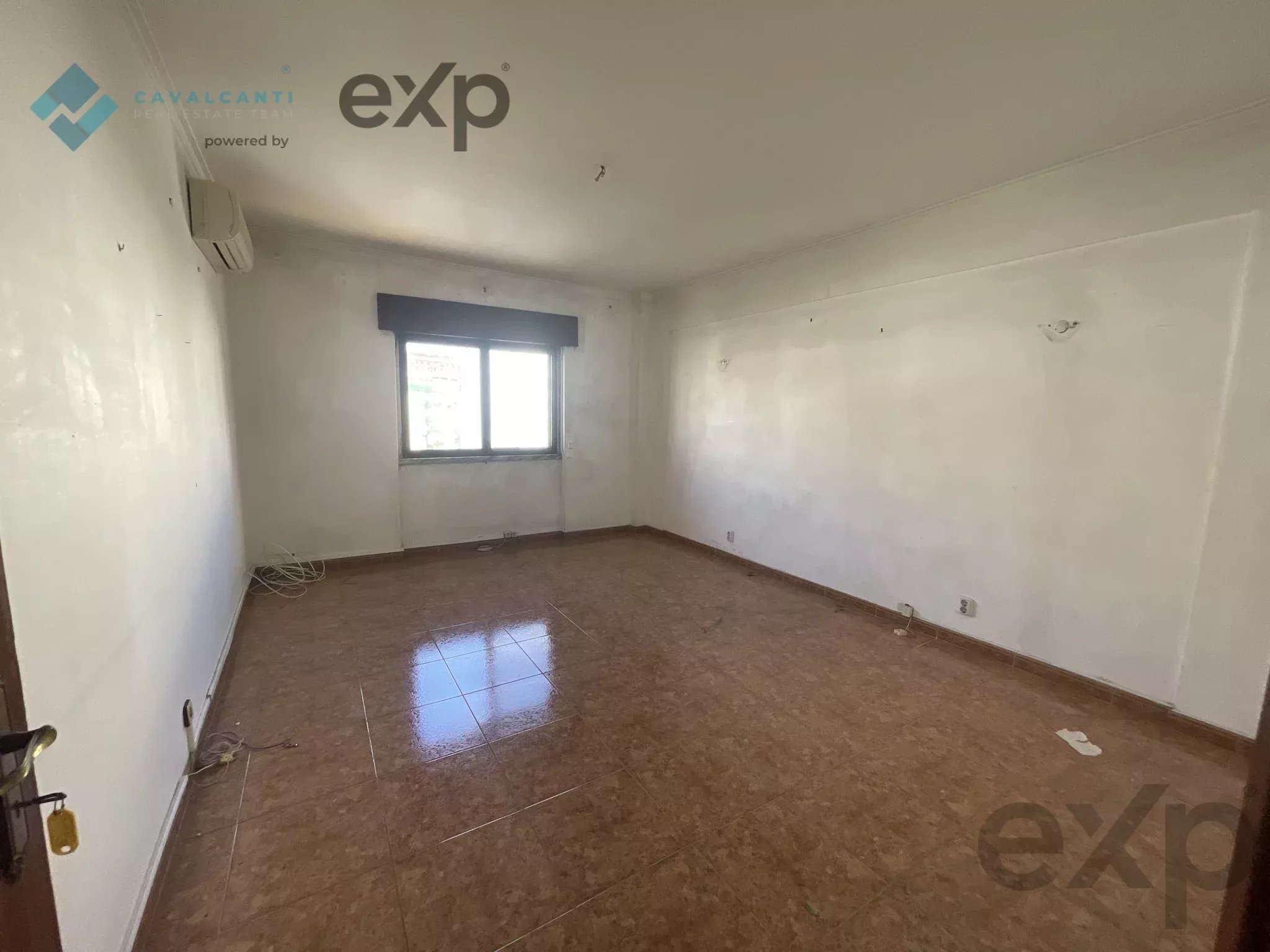 Amadora - Casal de São Brás - T3 Grandes Áreas com Excelente Potencial 87252677 image 67