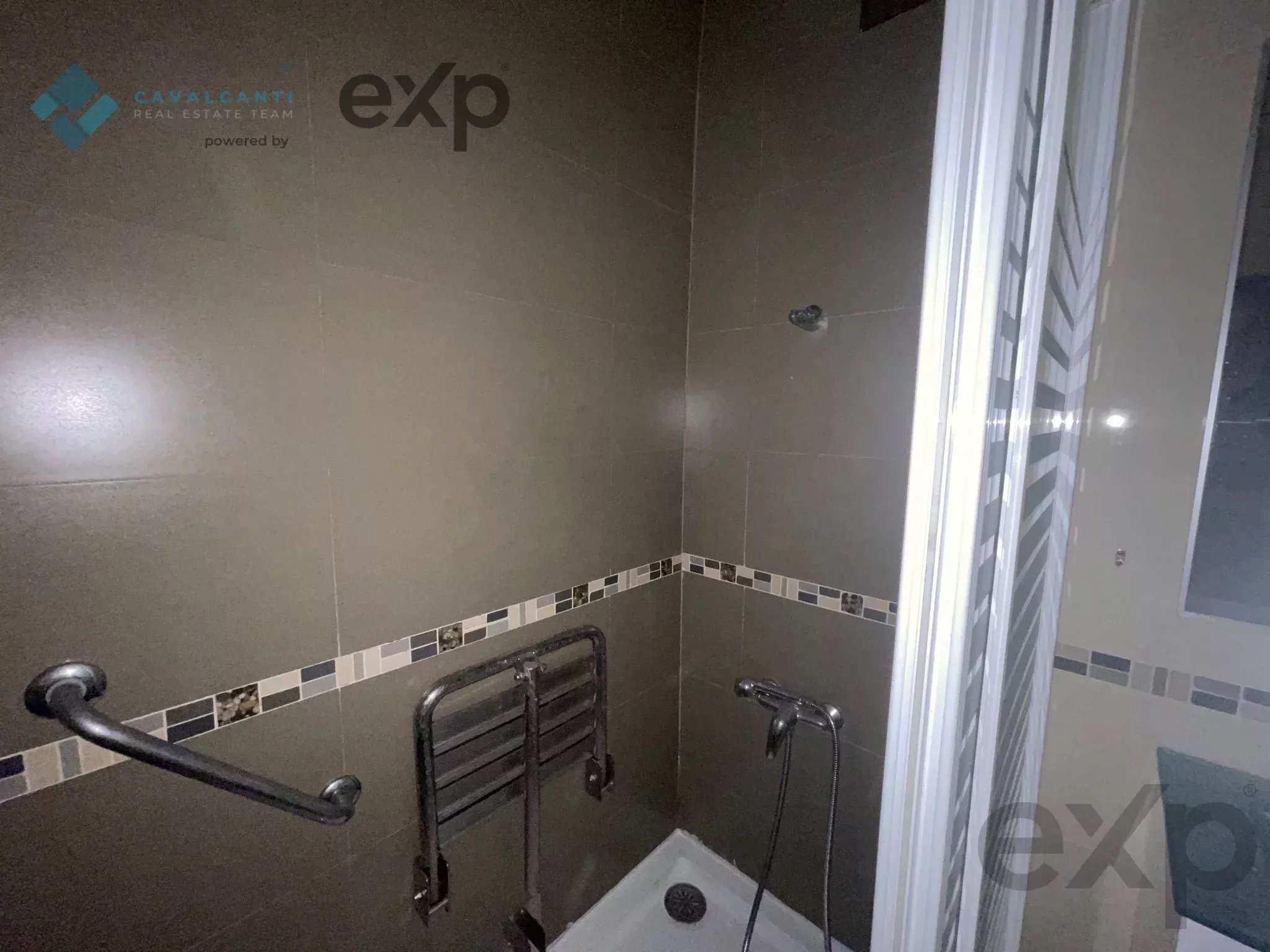 Amadora - Casal de São Brás - T3 Grandes Áreas com Excelente Potencial 87252677 image 43