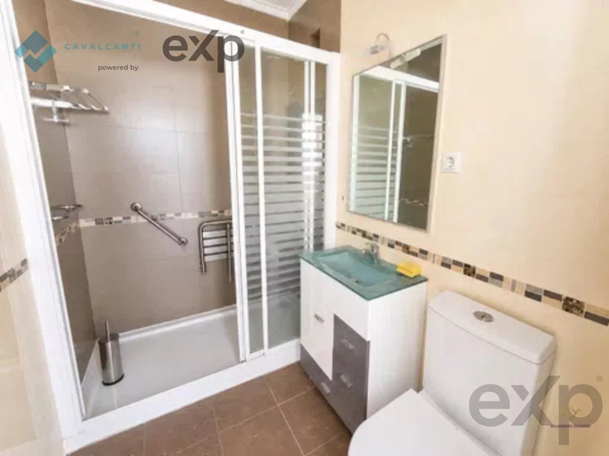 Amadora - Casal de São Brás - T3 Grandes Áreas com Excelente Potencial 87252677 image 40