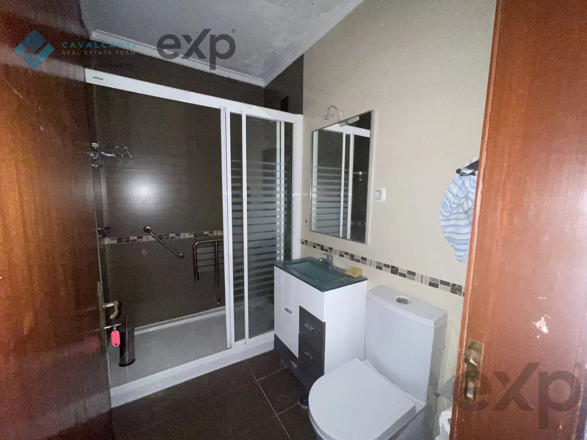 Amadora - Casal de São Brás - T3 Grandes Áreas com Excelente Potencial 87252677 image 42